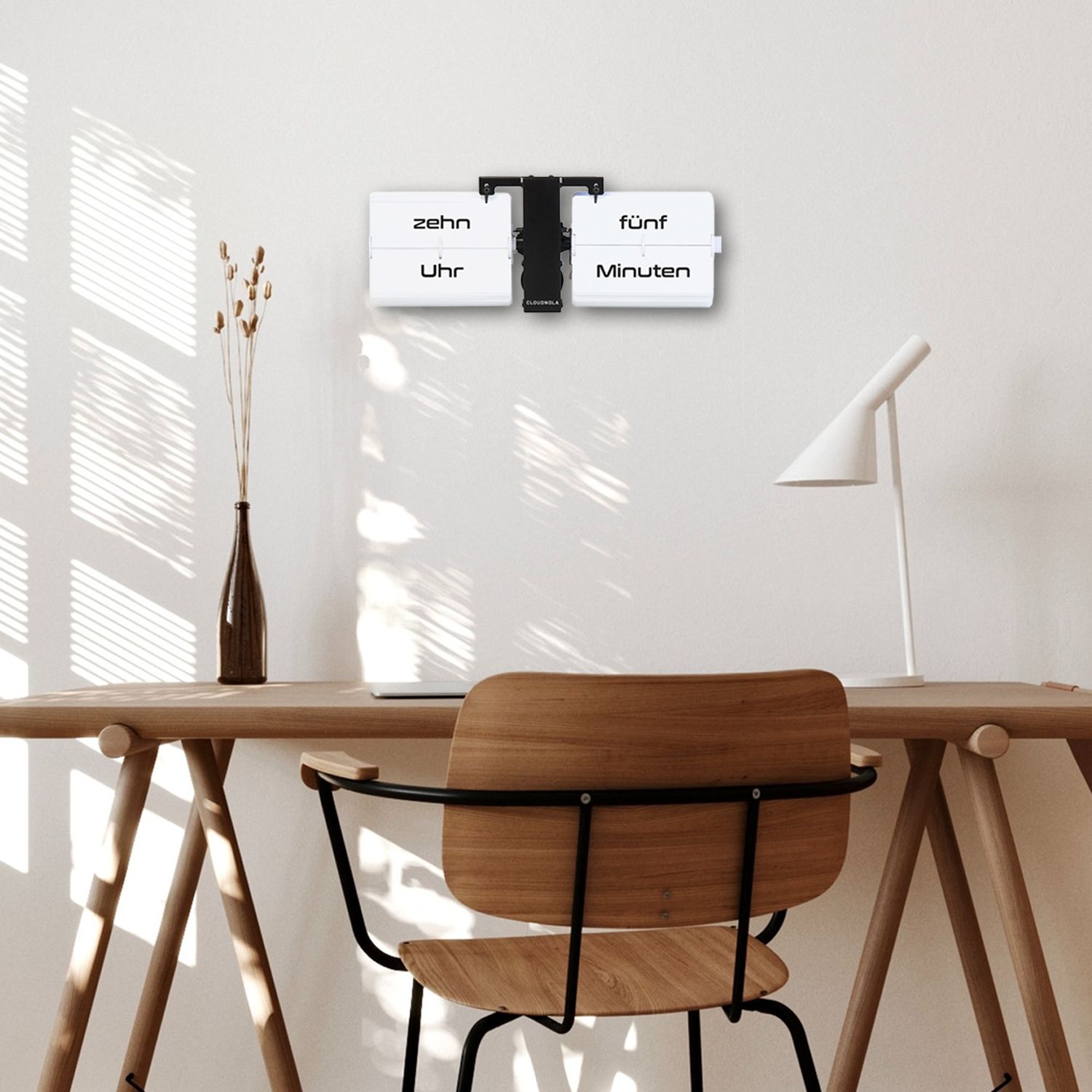 Flipping Out Text German Flip Clock Wall Clock / Table Clock Cloudnola