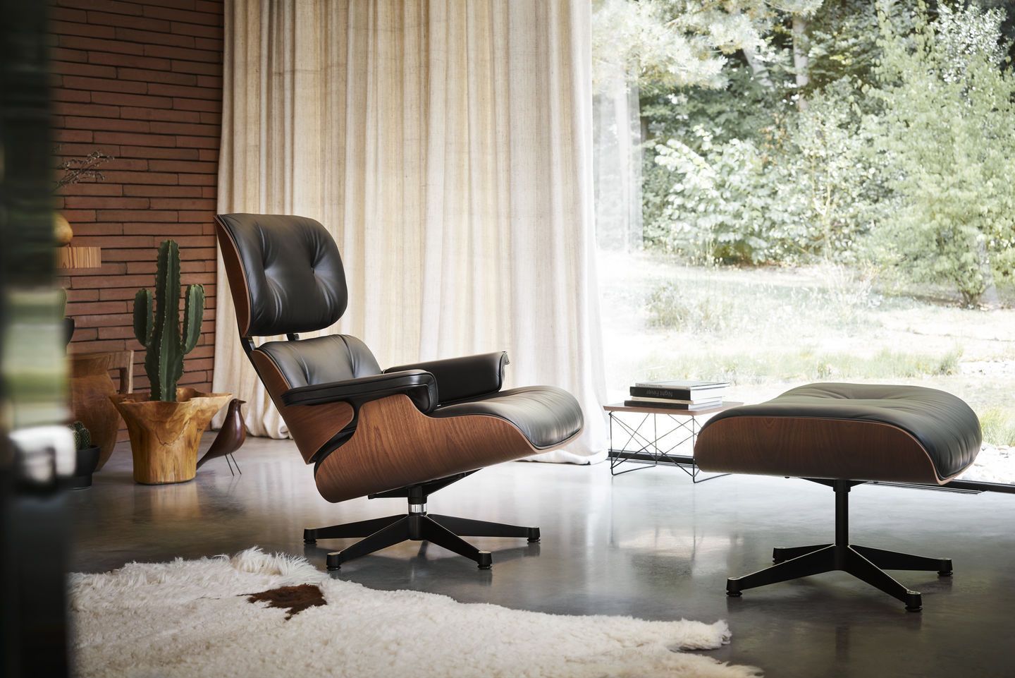 Eames Lounge Chair & Ottoman Armchair Leather Premium Vitra PREFERENTIAL COMBINATION