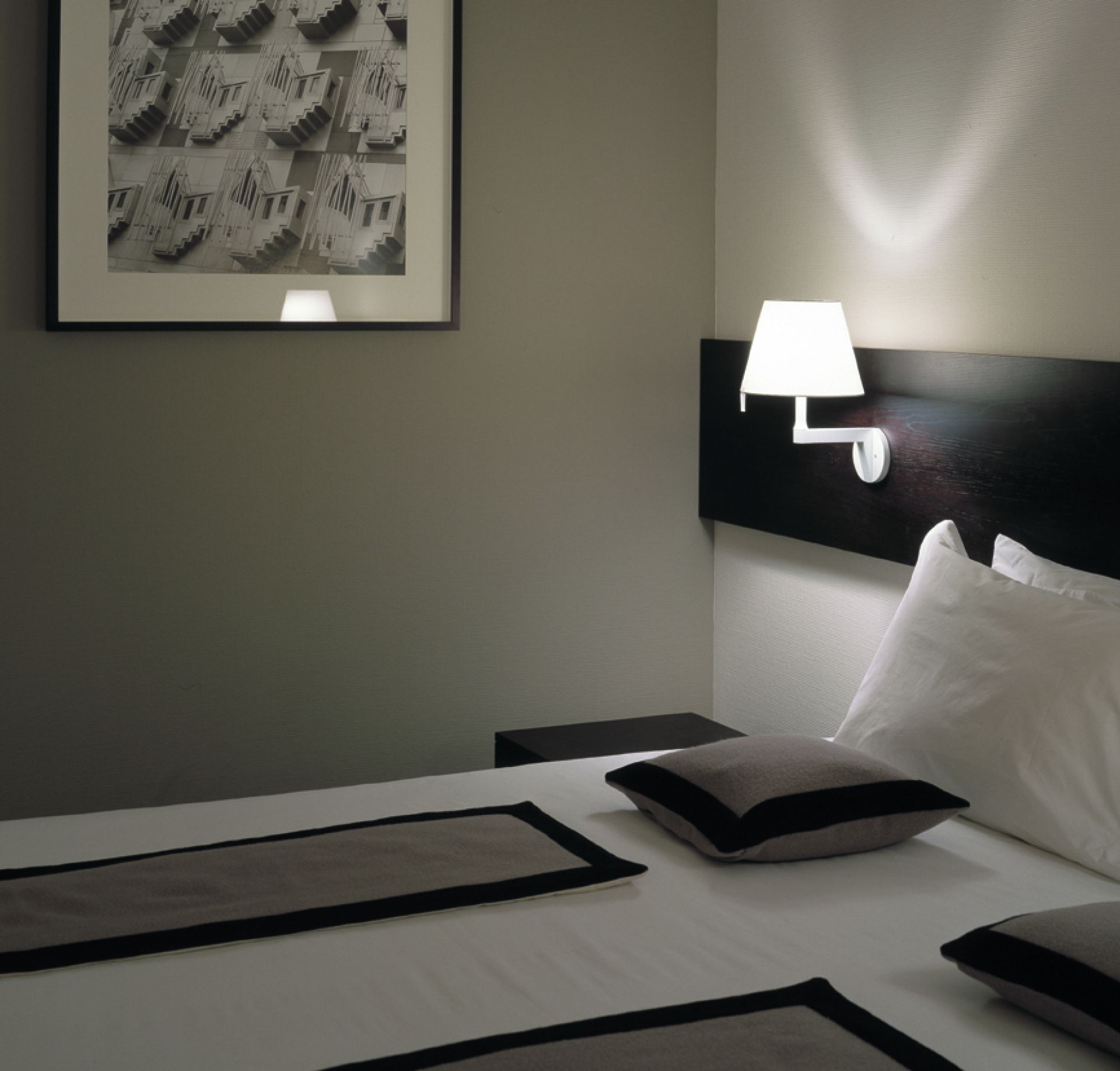 Melampo Wall lamp Artemide