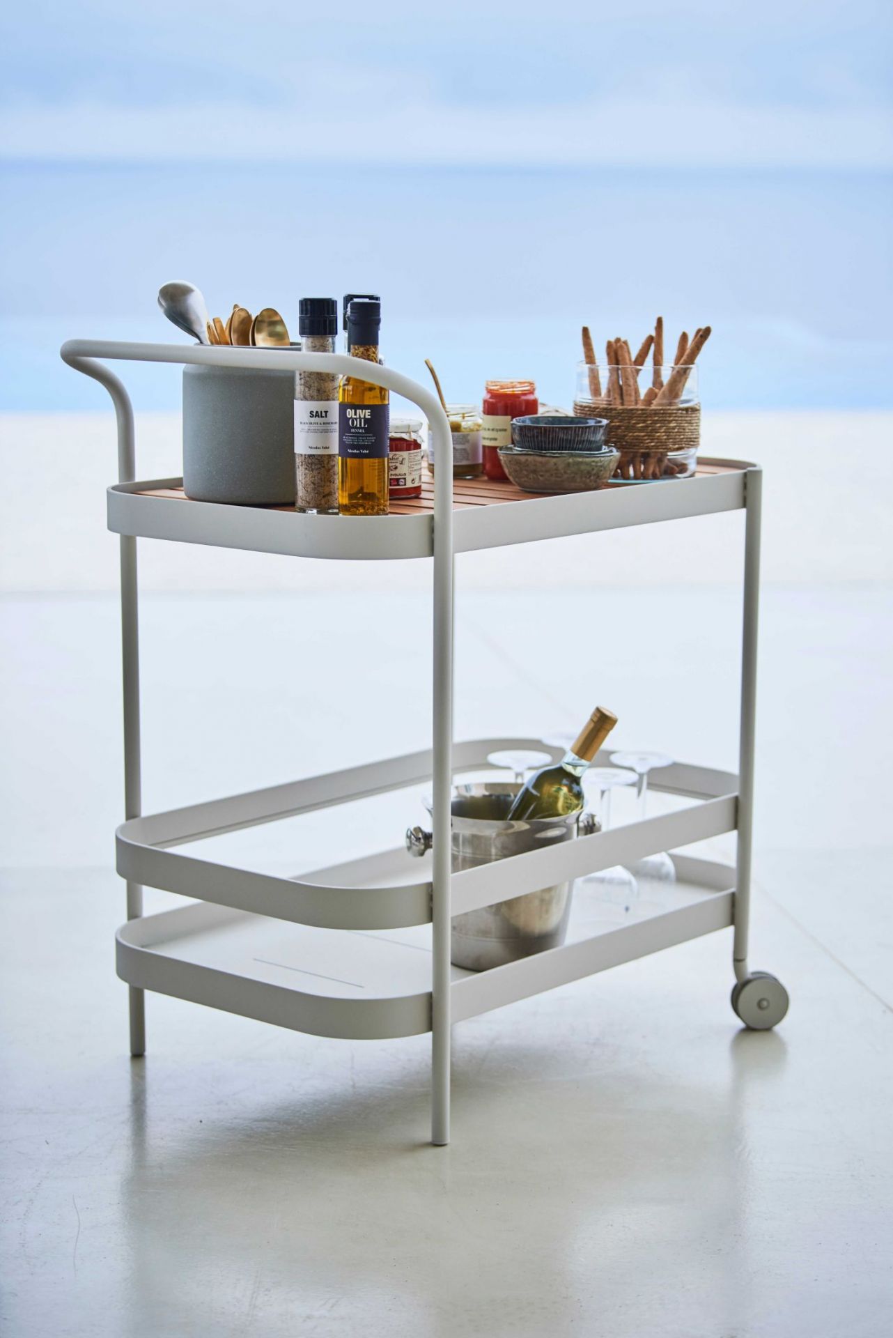 Roll Bar cart lava grey Cane-Line