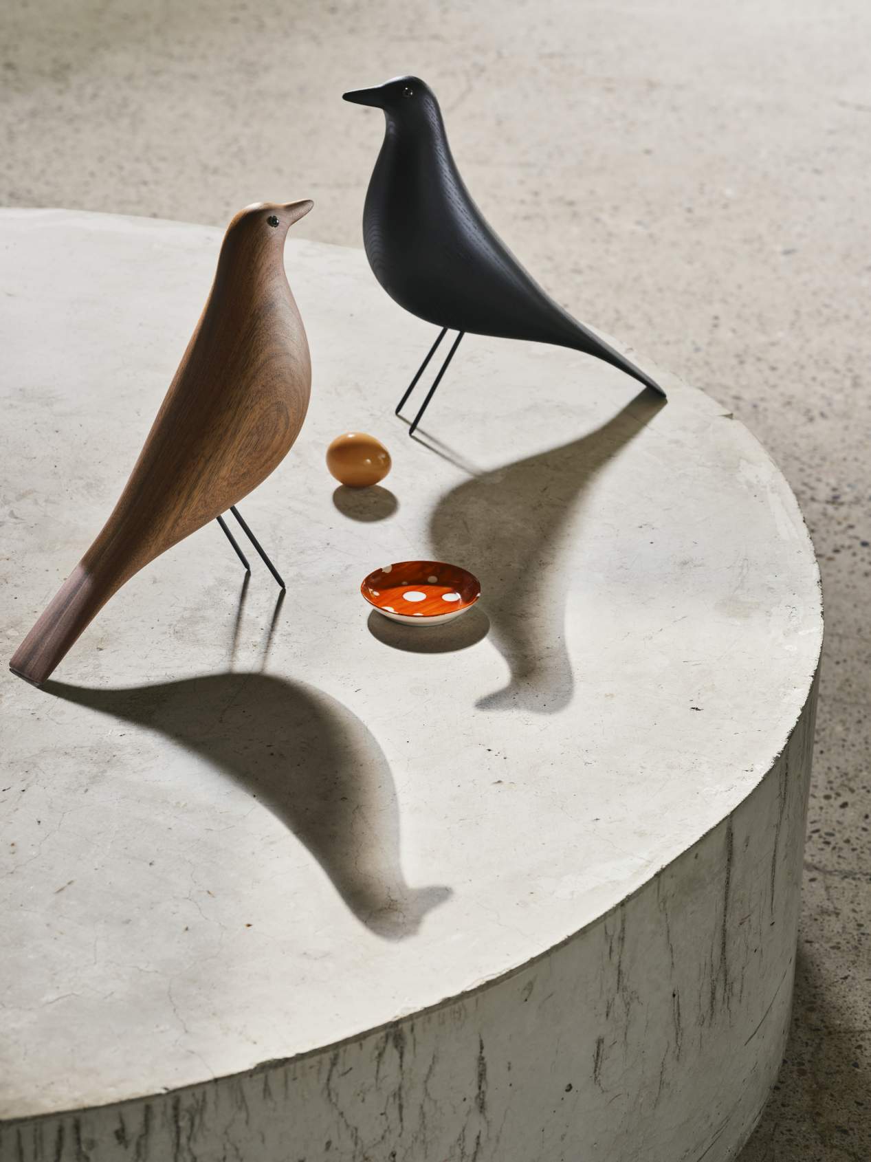 Eames House Bird Sculpture Ash black Vitra 