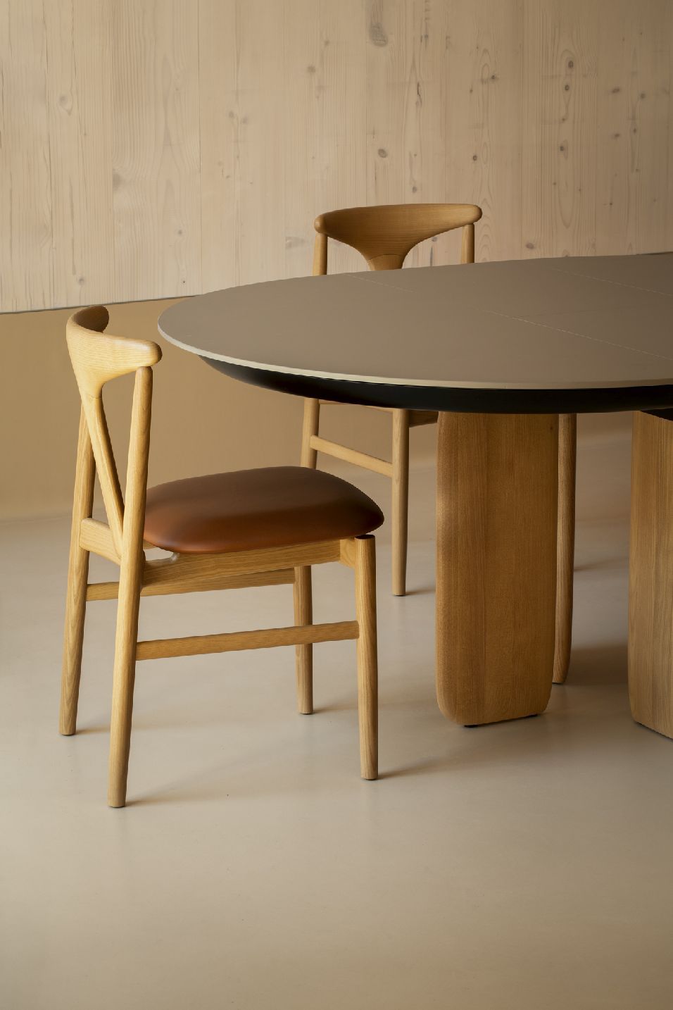 Pala table (dining table) Kristalia