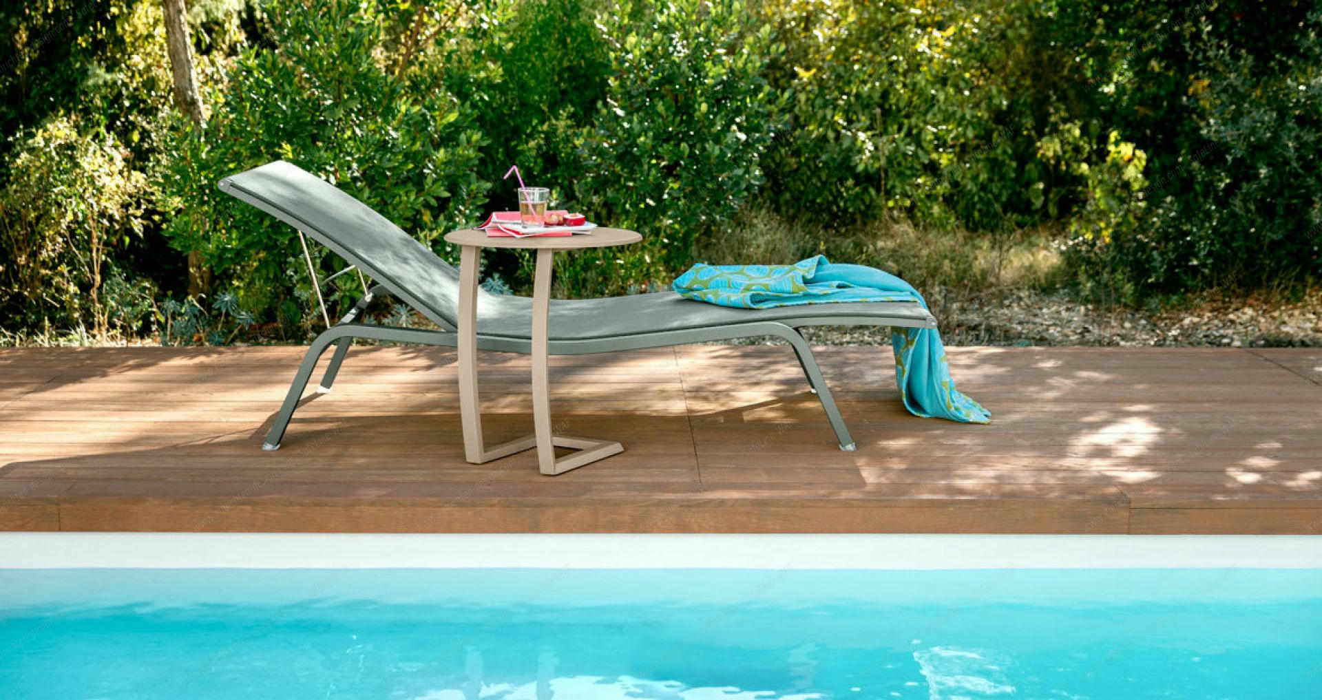 Alizé Sunlounger Fermob