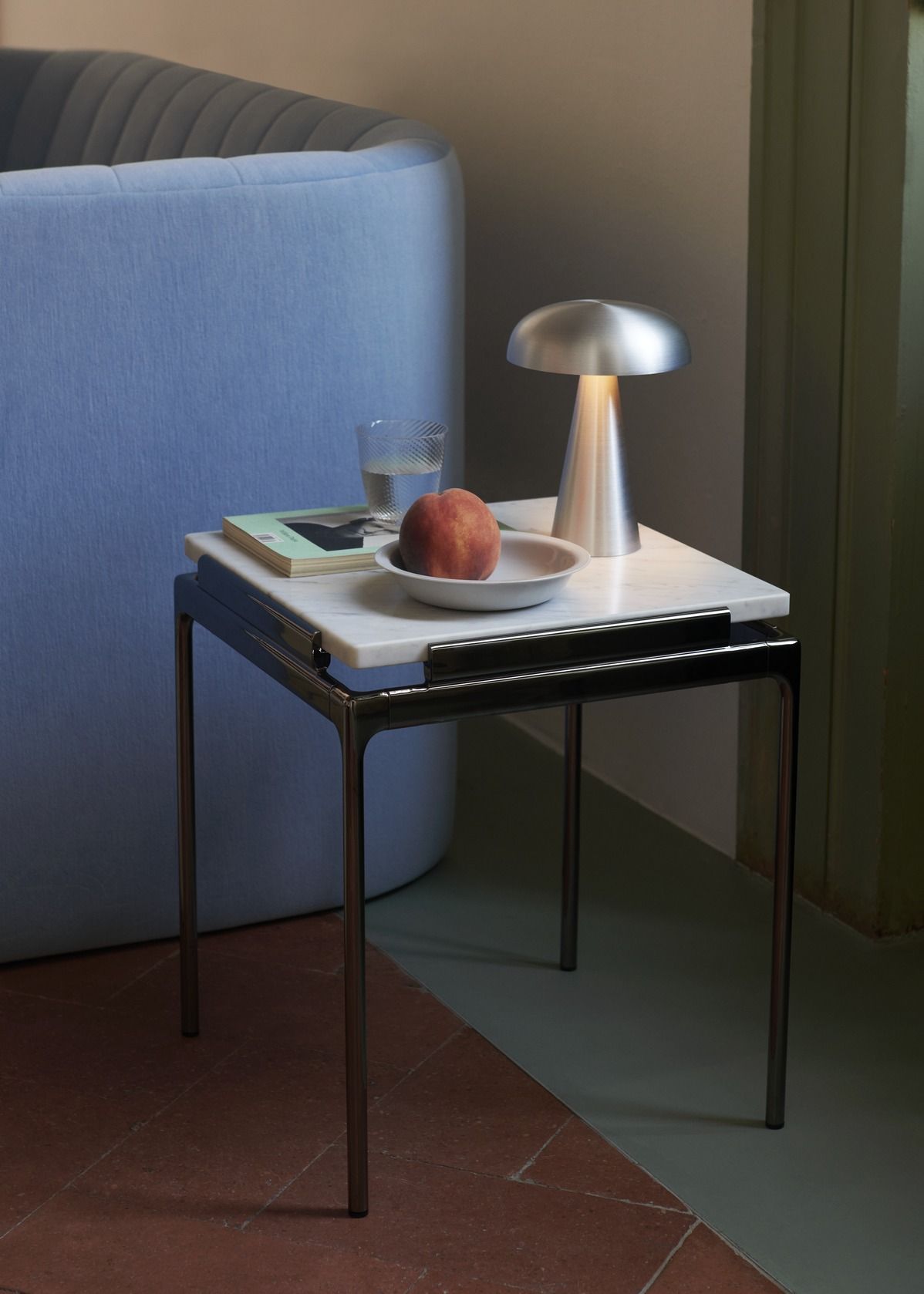 Sett LN11 Side table AndTradition