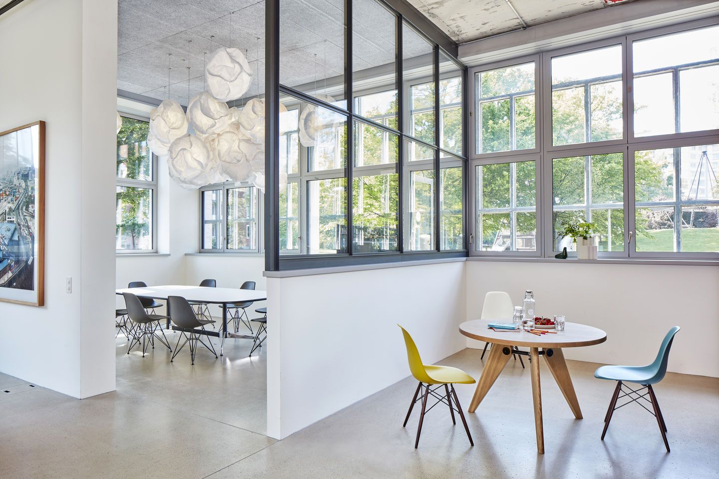 Eames Fiberglass Chair DSW Chair Vitra 
