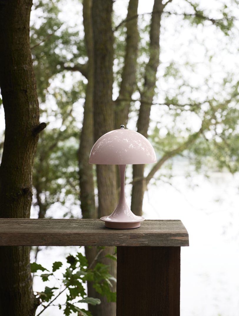 Panthella 160 Portable LED Table lamp Indoor/Outdoor Louis Poulsen Opal Pale rose SINGLE PIECES