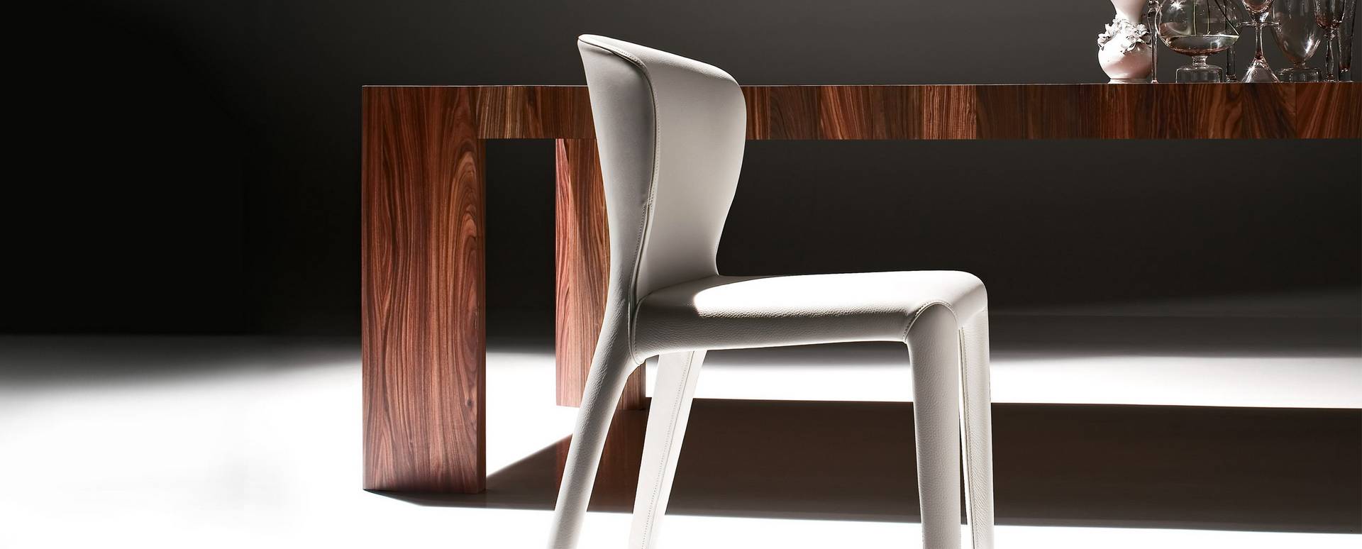 369 Hola chair Cassina