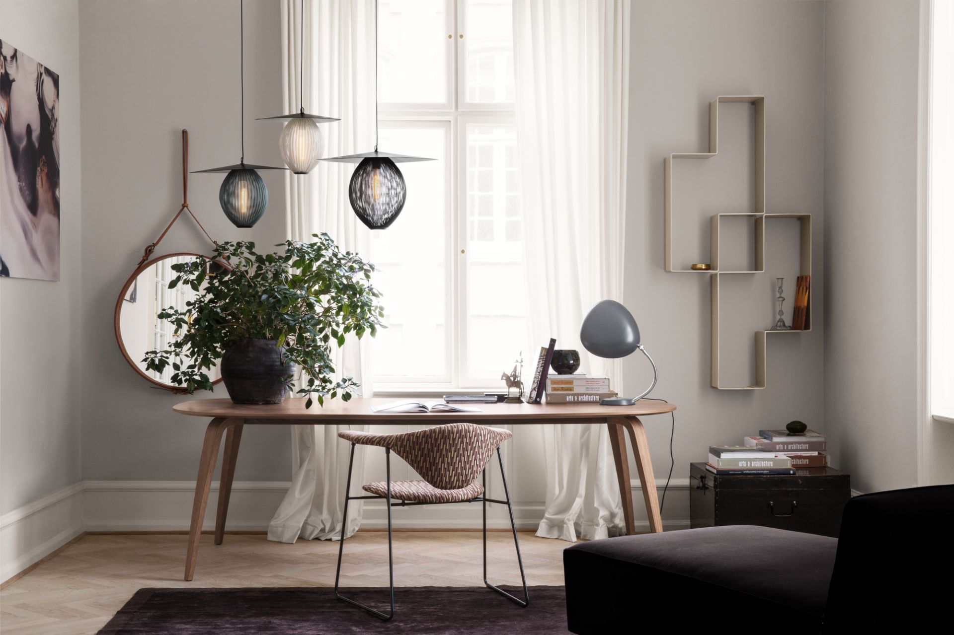 Satellite Pendant Lamp M Cream white Gubi