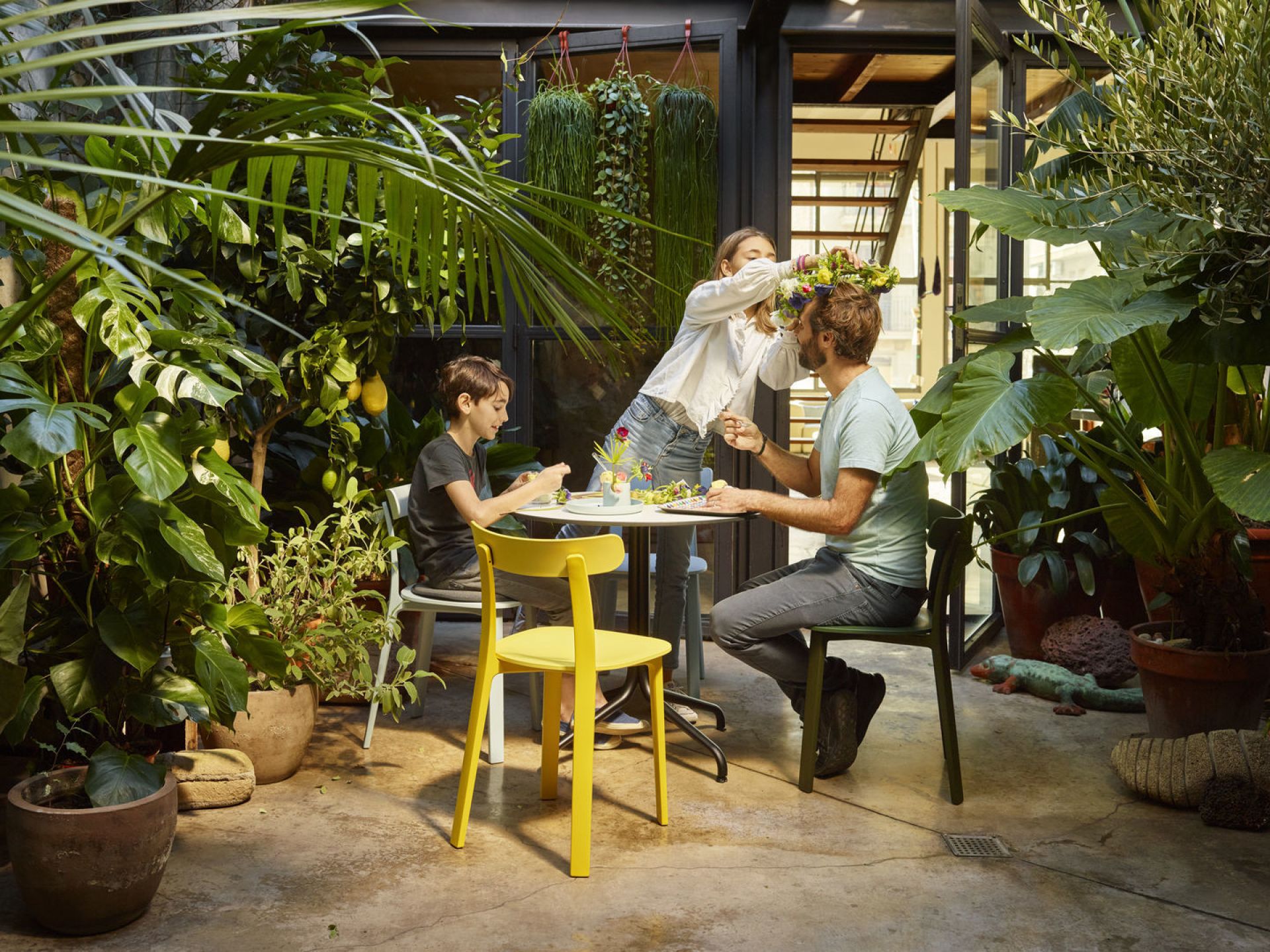 All Plastic Chair Outdoor Chair Vitra