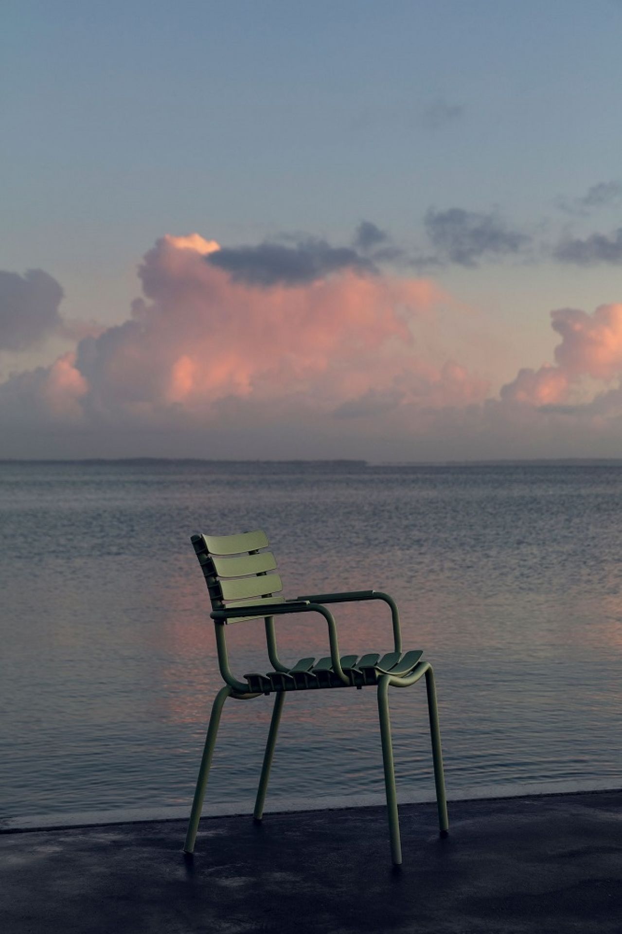 ReClips Outdoor Dining Chair Houe