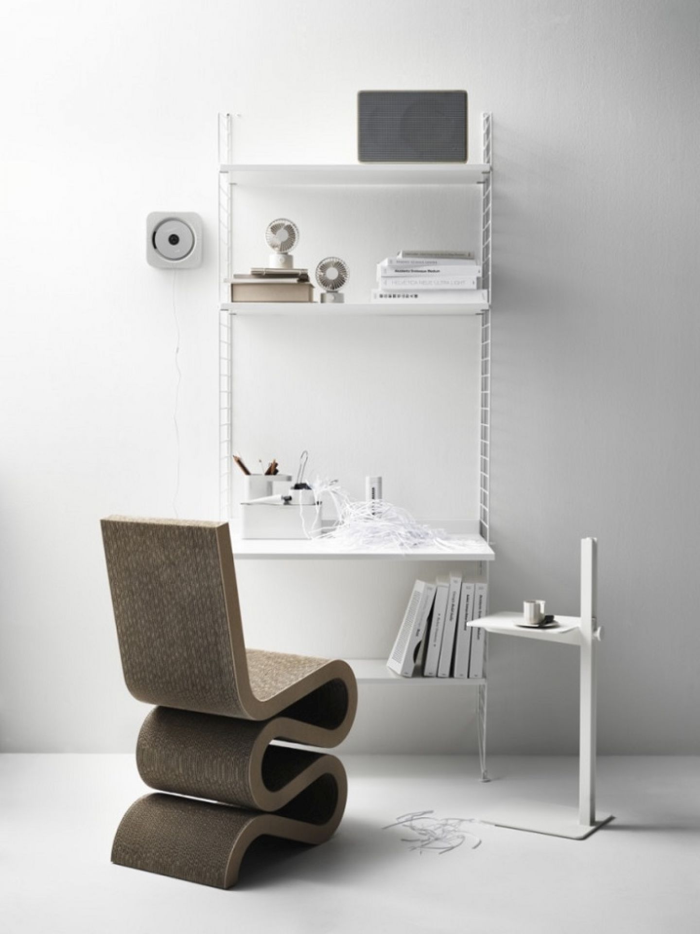 Museum Sidetable Adjustable in Height String Furniture