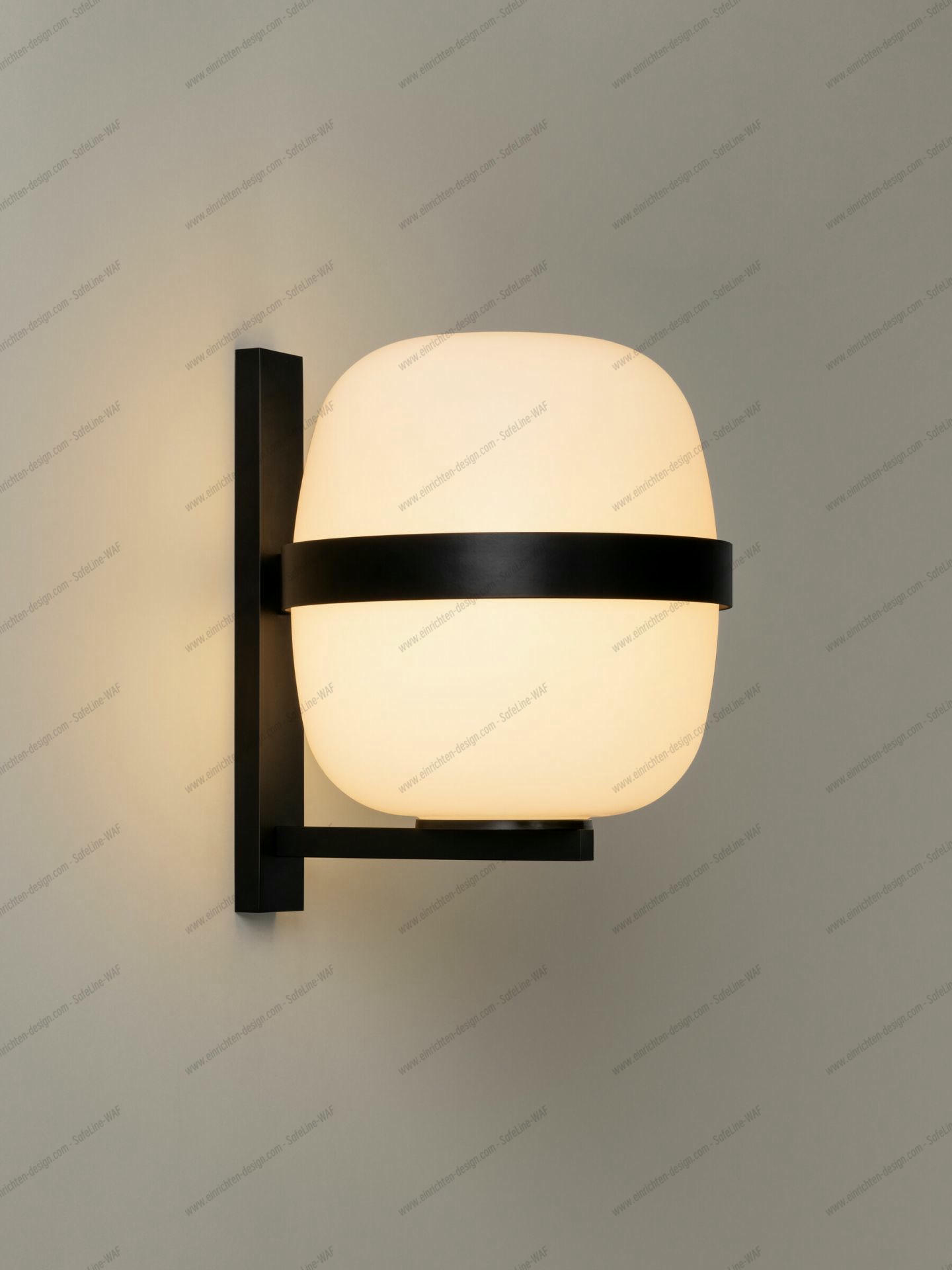 Wally Cesta wall lamp black Santa & Cole
