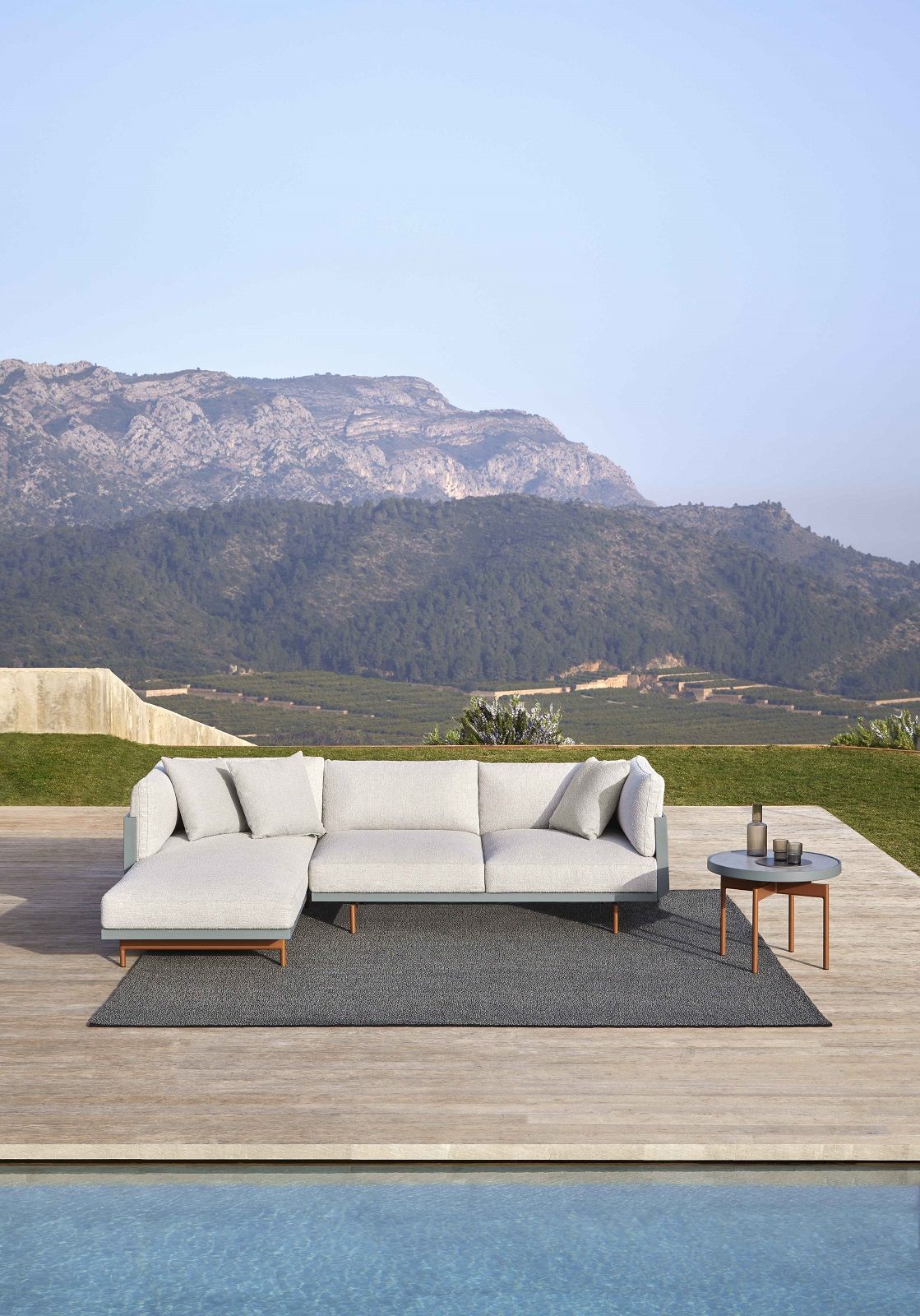 Saline Outdoor Rug Gan