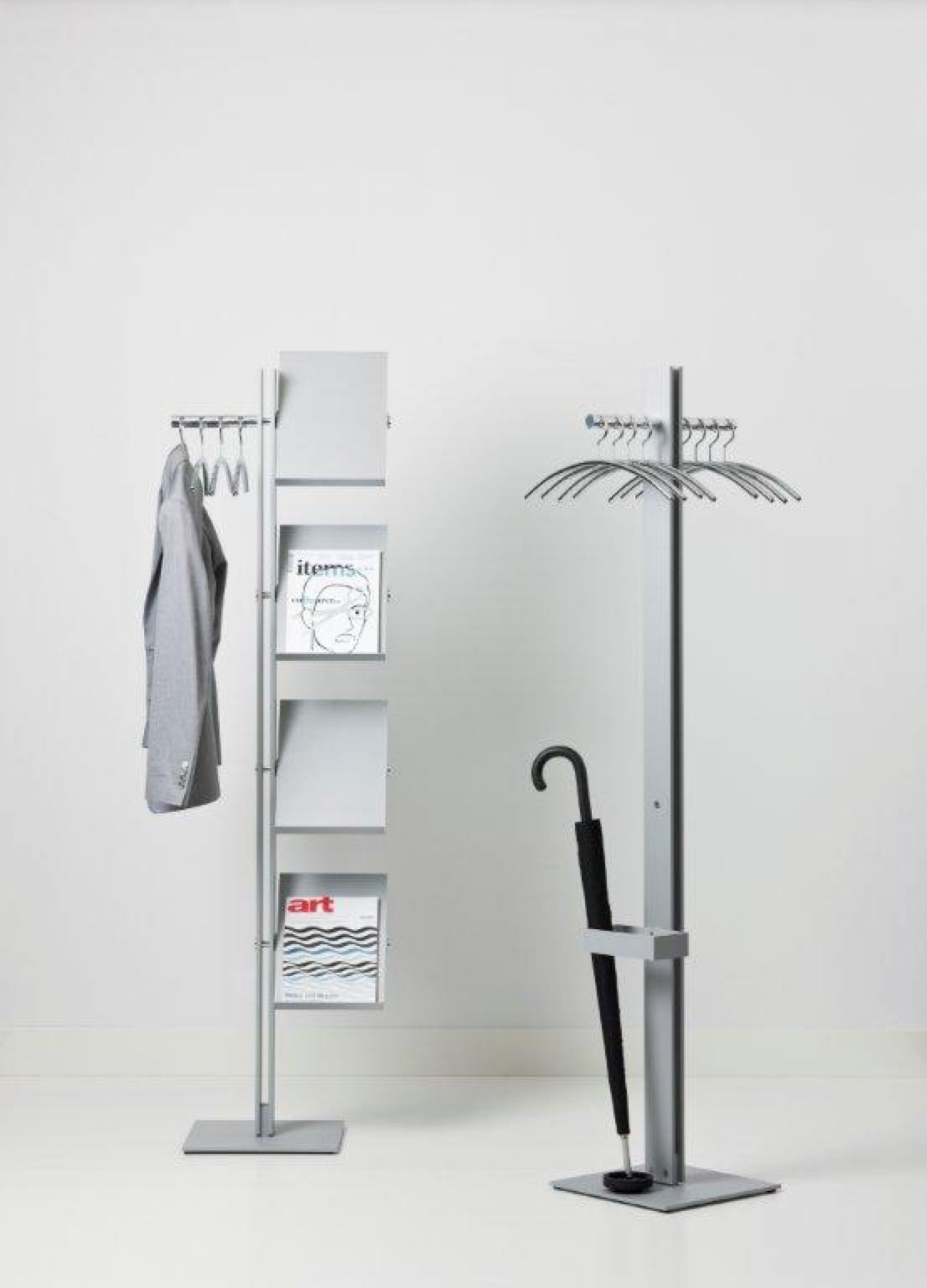 Standfree B coat stand with brochure display Cascando