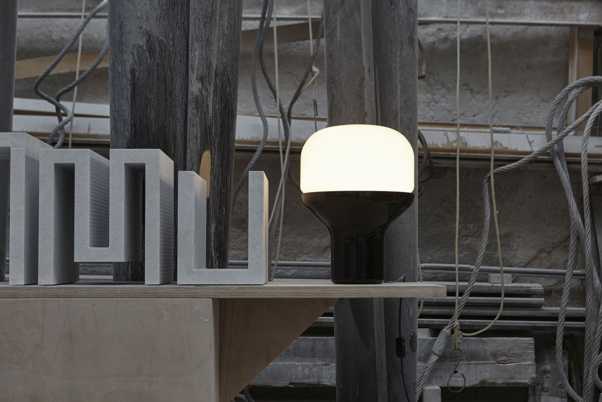 Delux Table Lamp Martinelli Luce