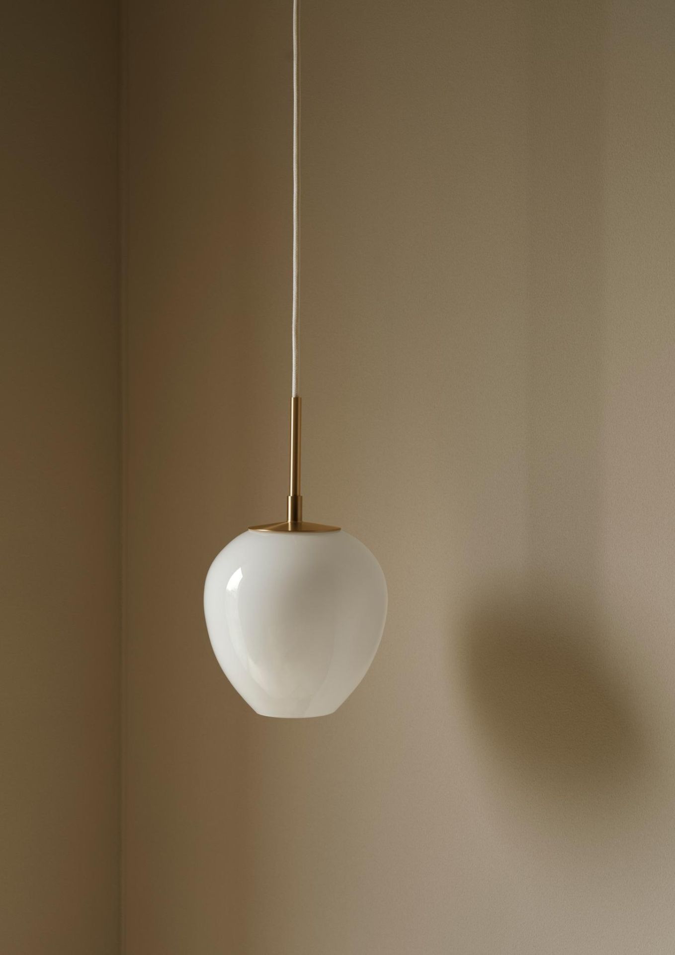 The Tulip pendant light Carl Hansen & Søn