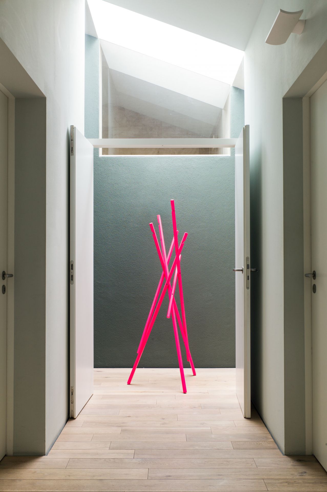 Sticks Coat rack Schönbuch walnut