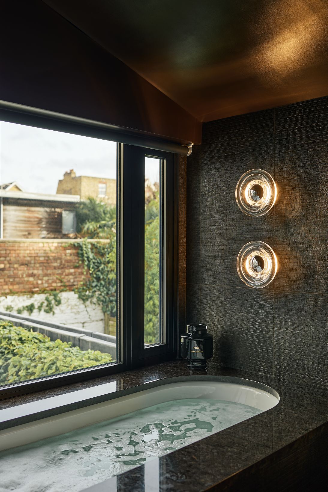 Press Surface Large wall light Tom Dixon