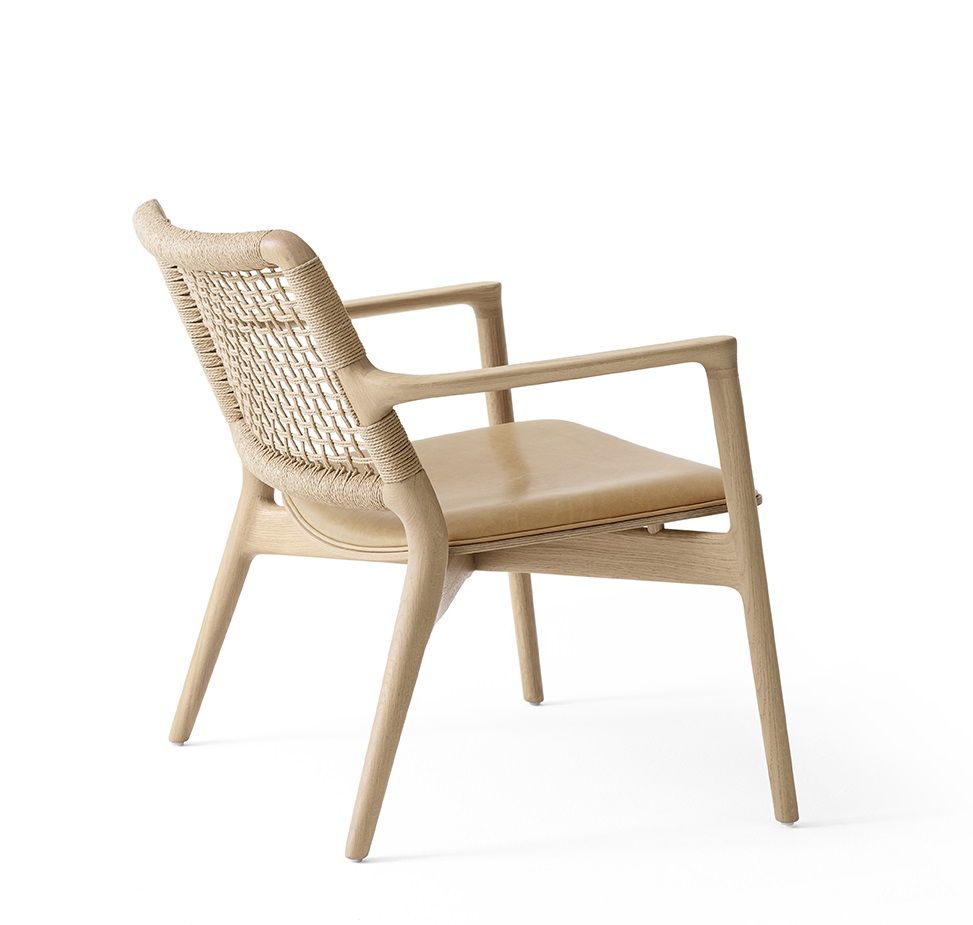VIPP488 Cabin Lounge Chair Light Oak Vipp VIPP488 Cabin Lounge Chair Light Oak Vipp