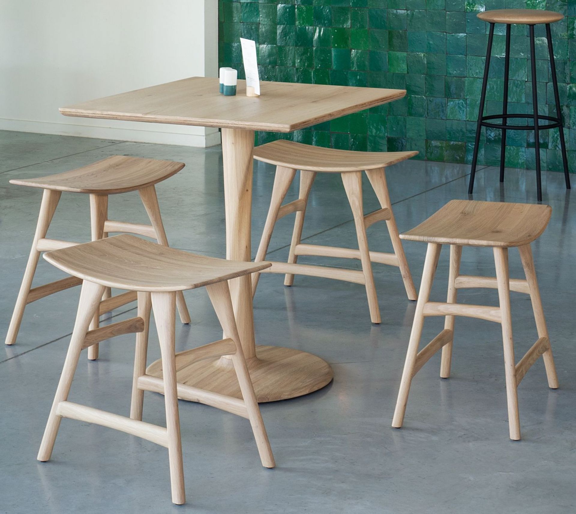 Osso stool Oak Ethnicraft