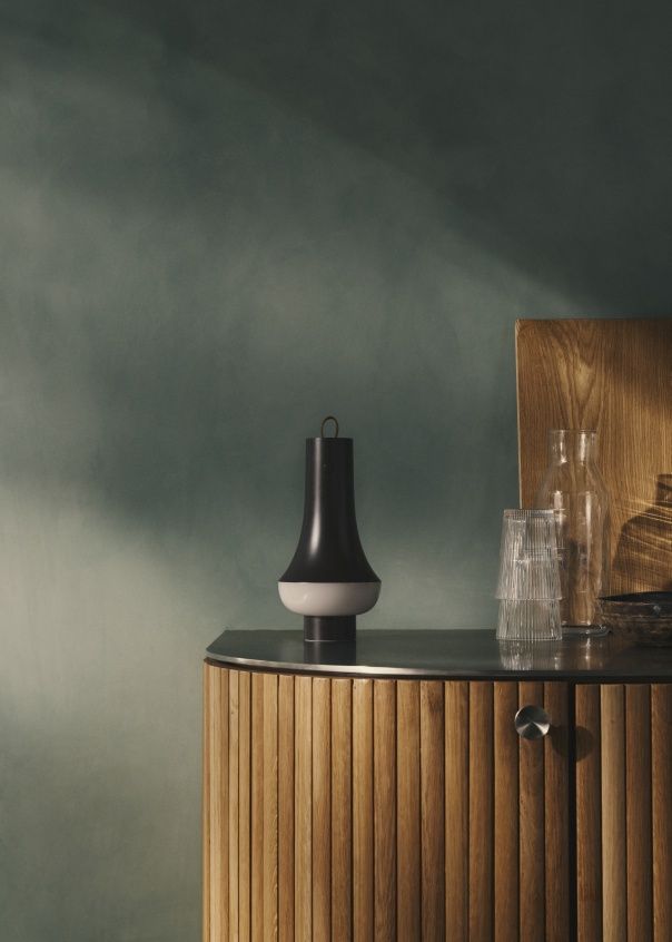 Tomoshi Portable rechargeable lamp / table lamp Louis Poulsen