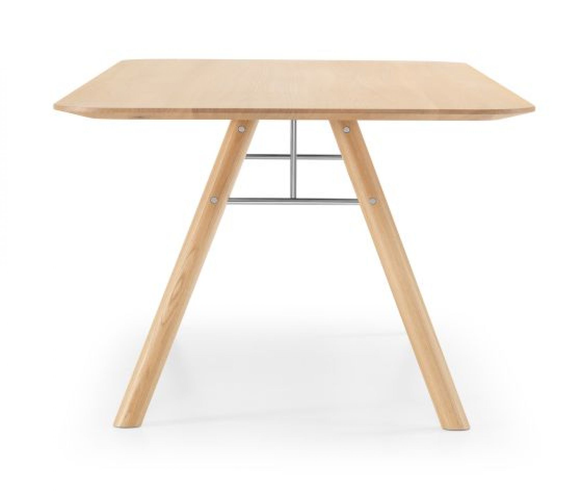 Akio Table Girsberger