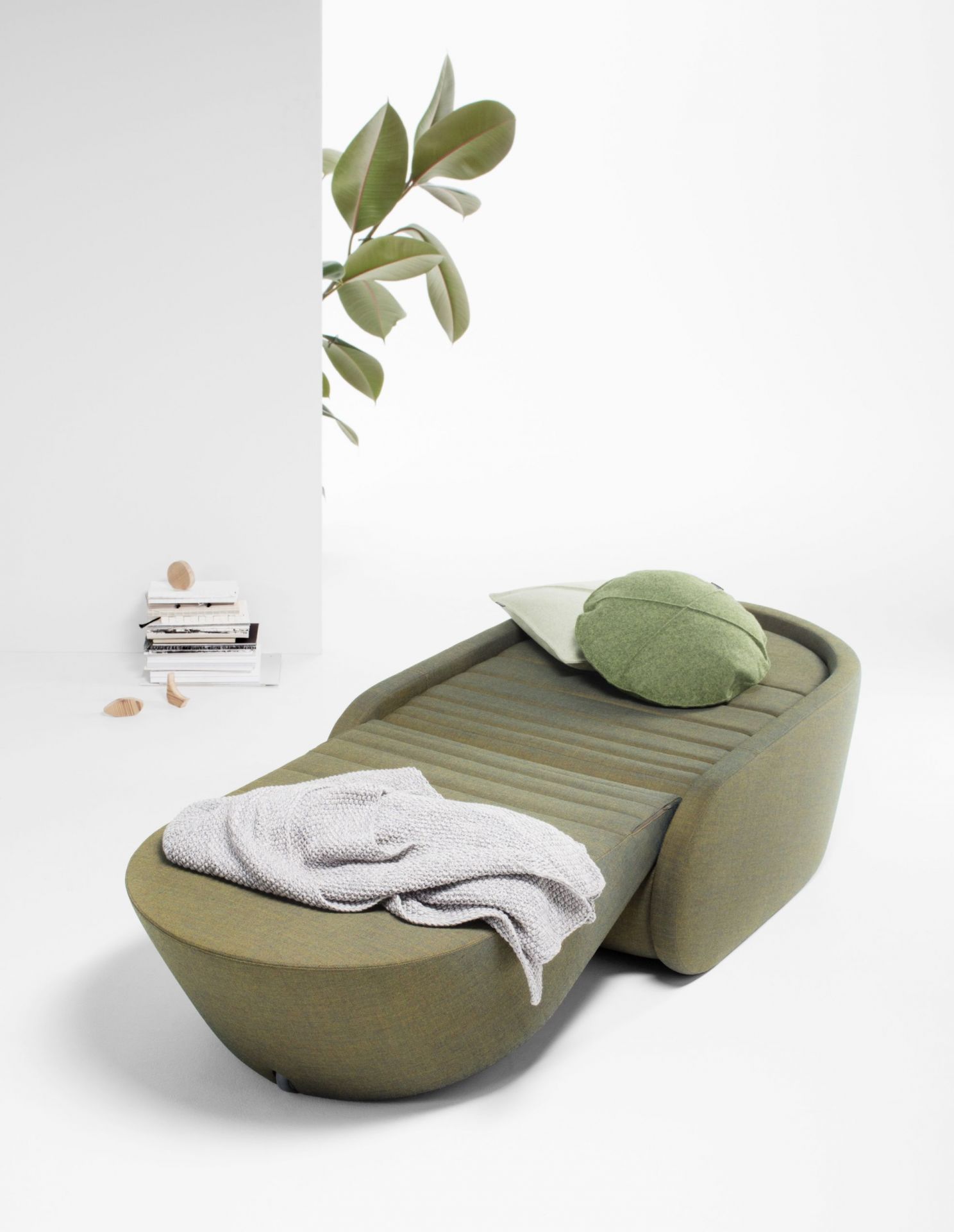 Up-lift Sleeping Chair Prostoria
