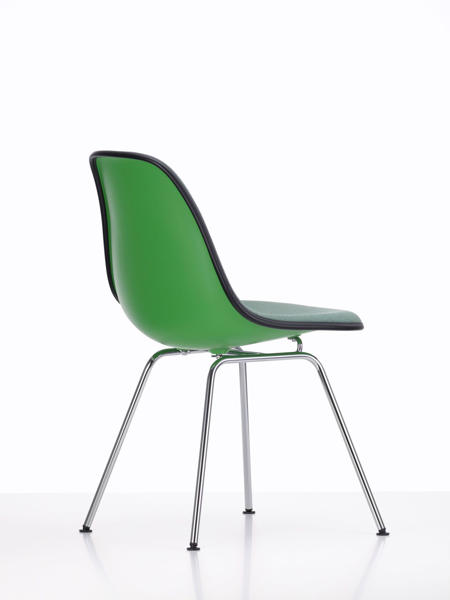 Eames Plastic Side Chair DSX Chair Fully upholstered Vitra