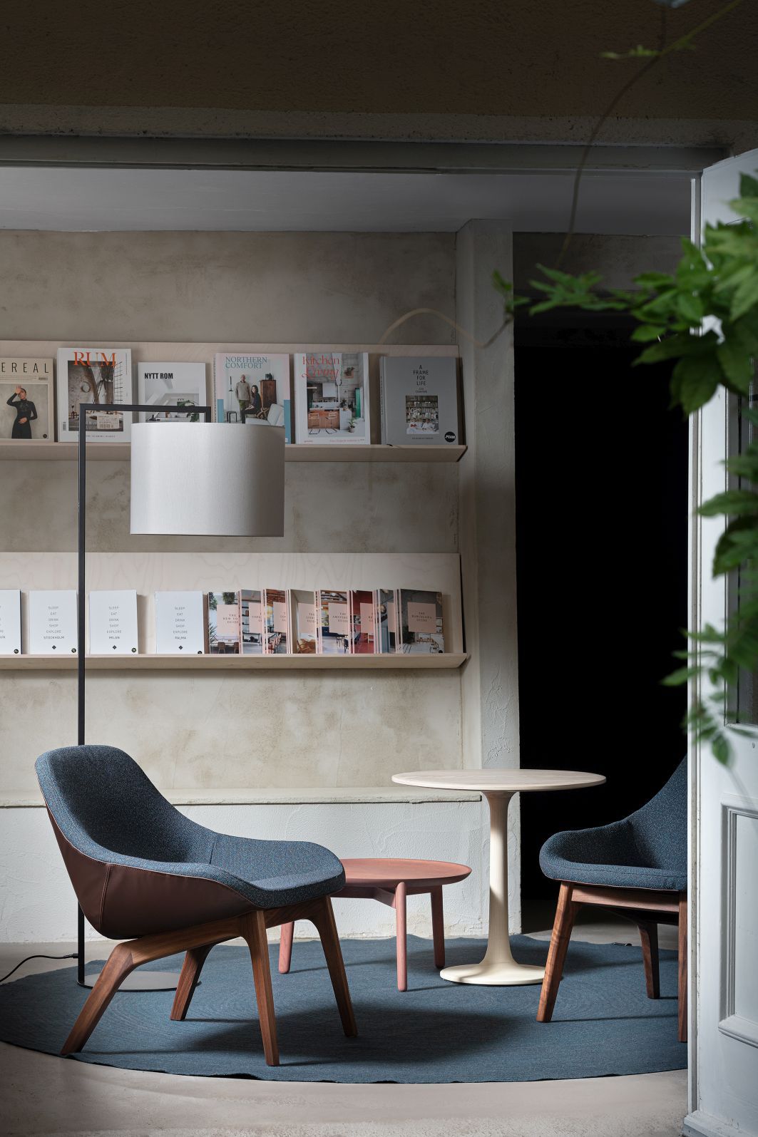 Read Noon floor lamp Zeitraum