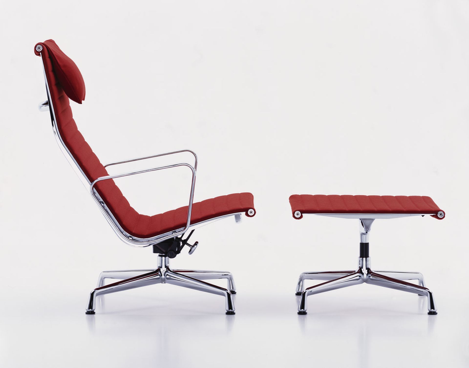 Aluminium Chair EA124 / EA 124 Armchair Vitra