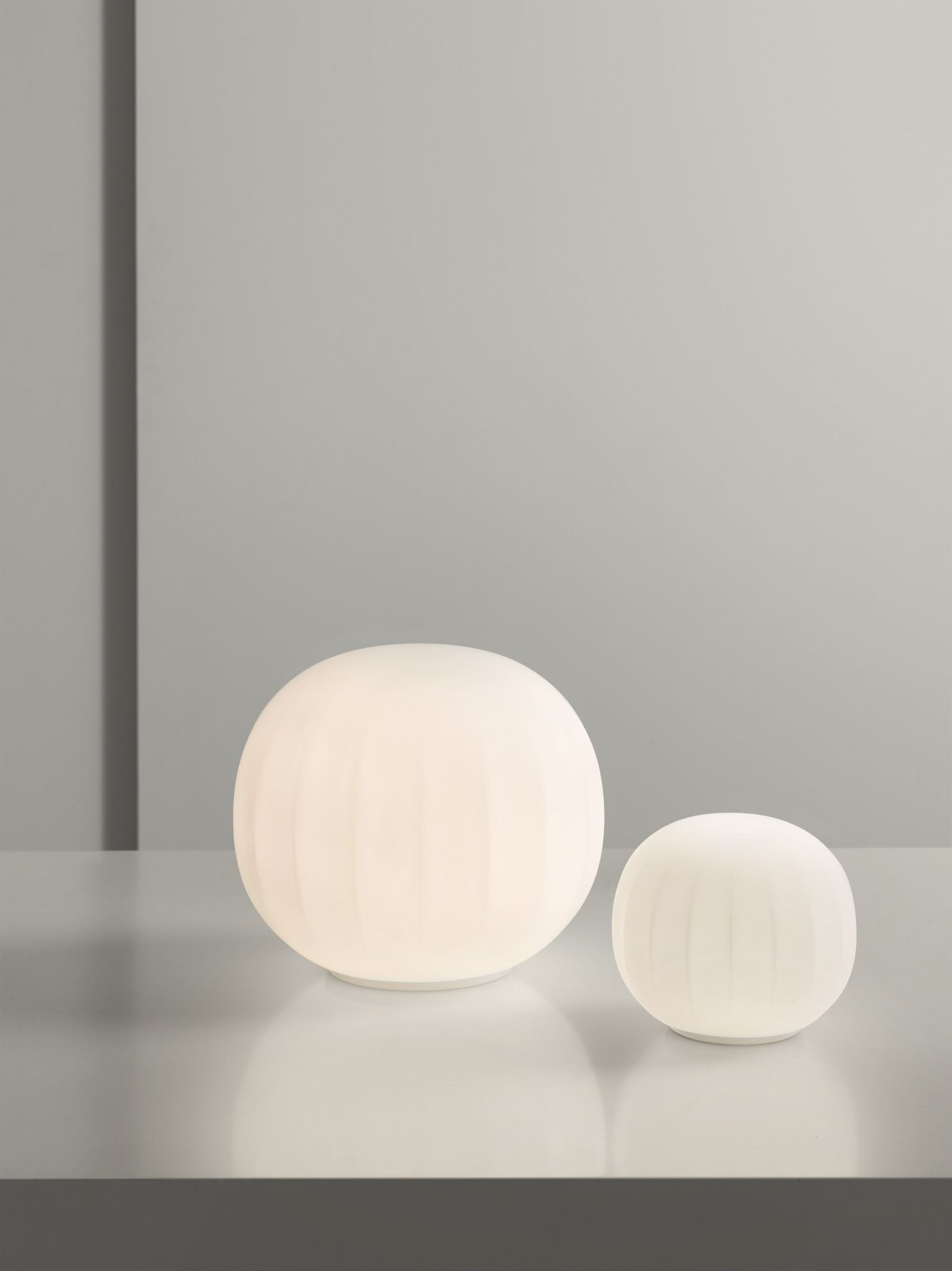 Lita Table lamp brass Luceplan