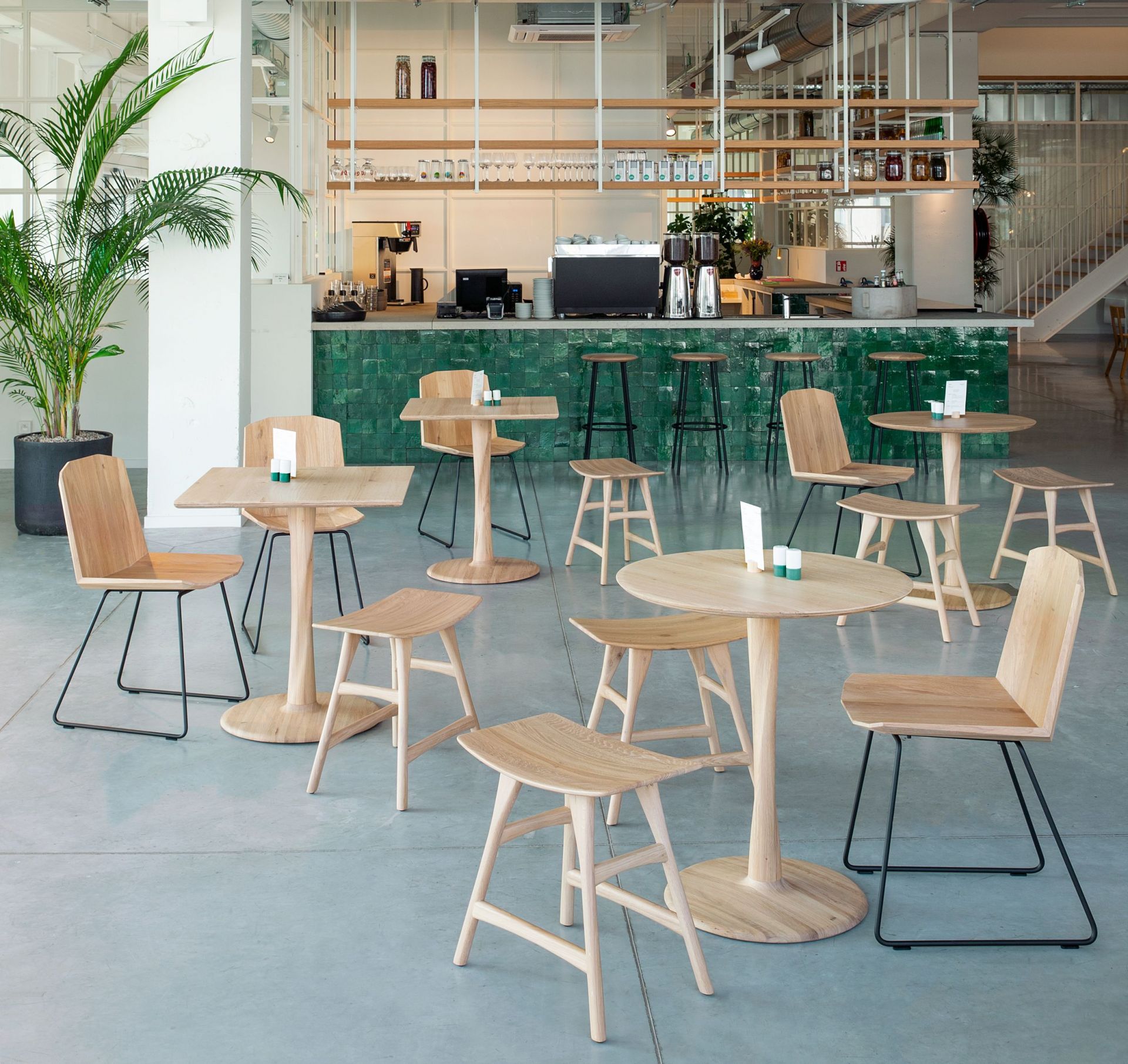 Osso stool Oak Ethnicraft