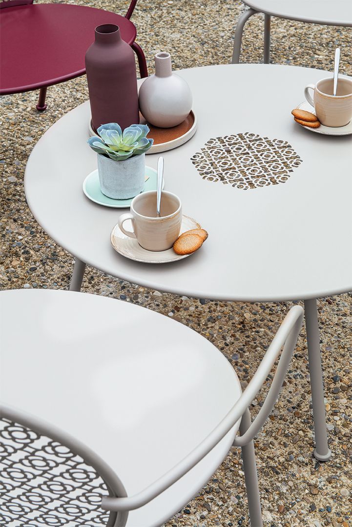 Lorette Low Outdoor Side Table / Coffee Table Ø 80 cm Fermob 