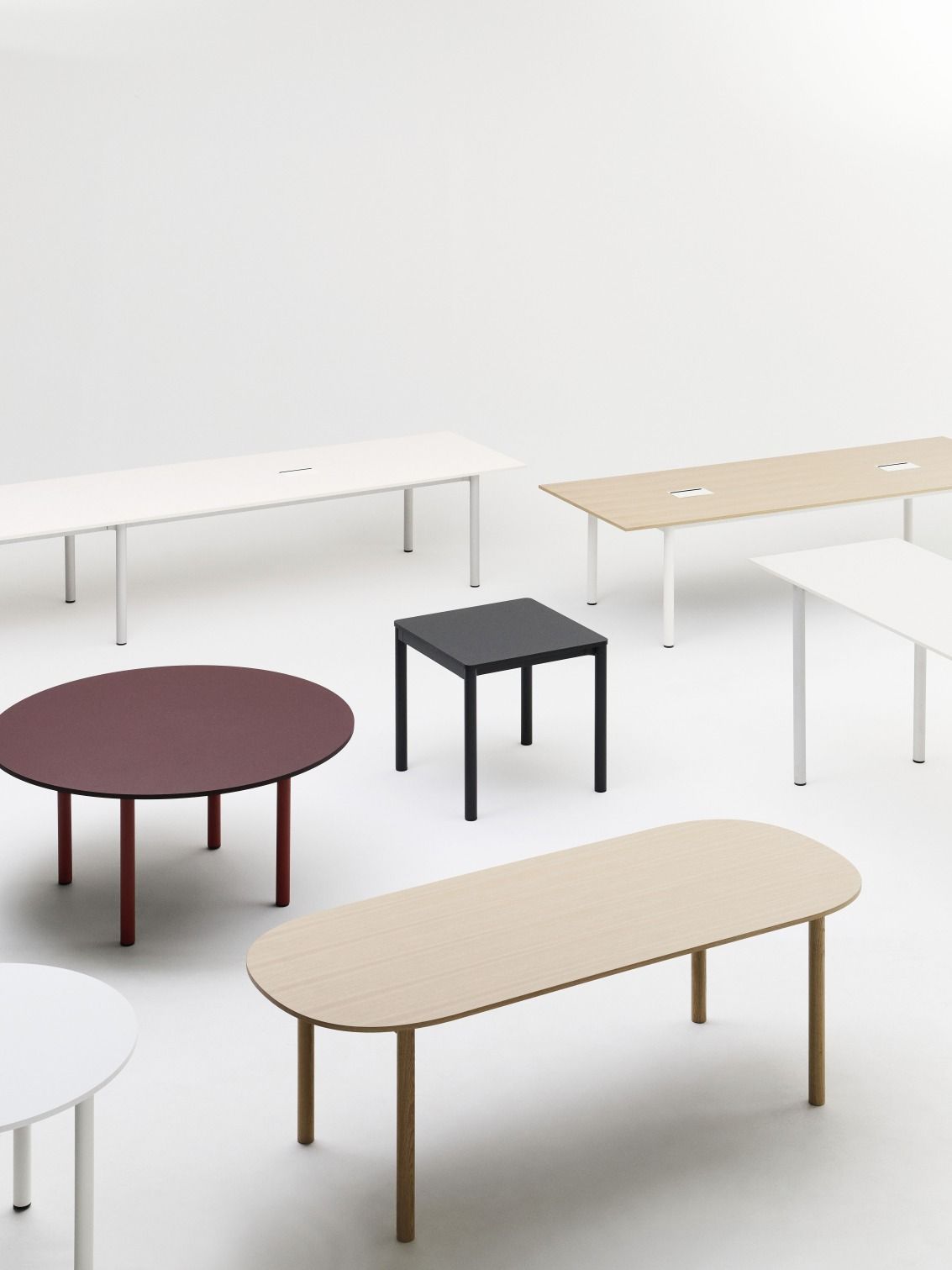 Annex Table Round Dining Table Hay