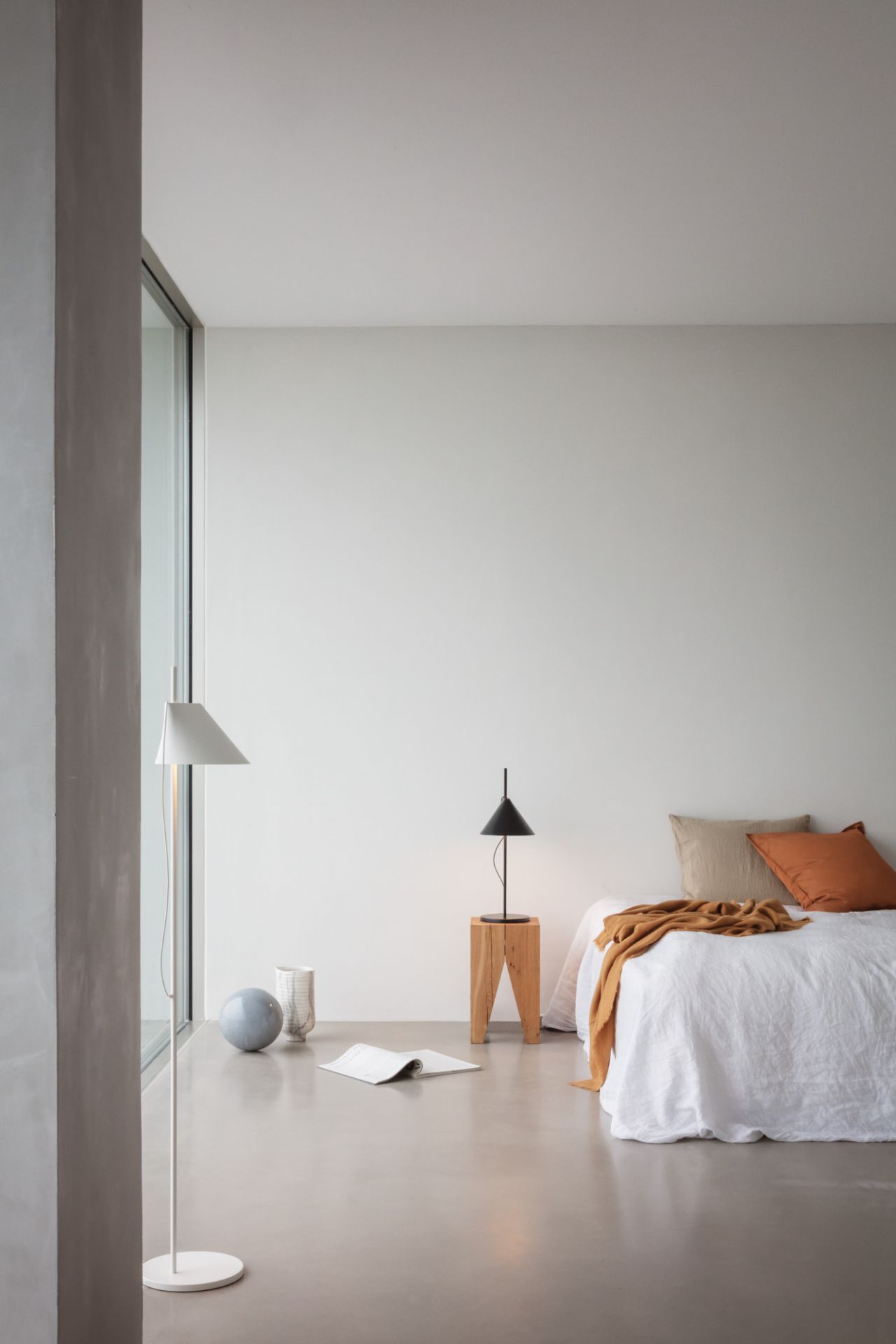 Yuh LED Table Lamp WHITE Louis Poulsen SINGLE PIECES