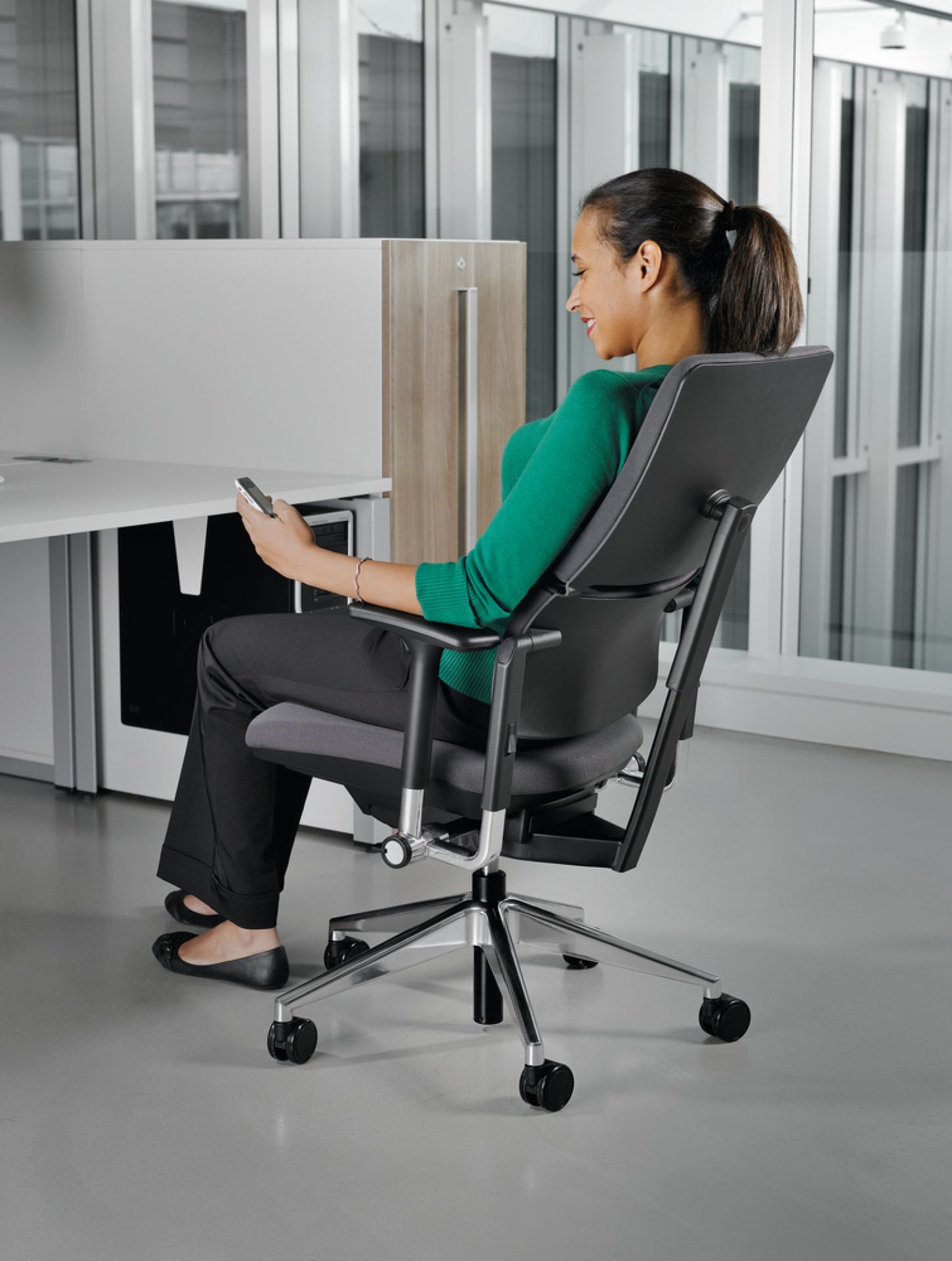 Please Swivel Chair from Steelcase Action model
