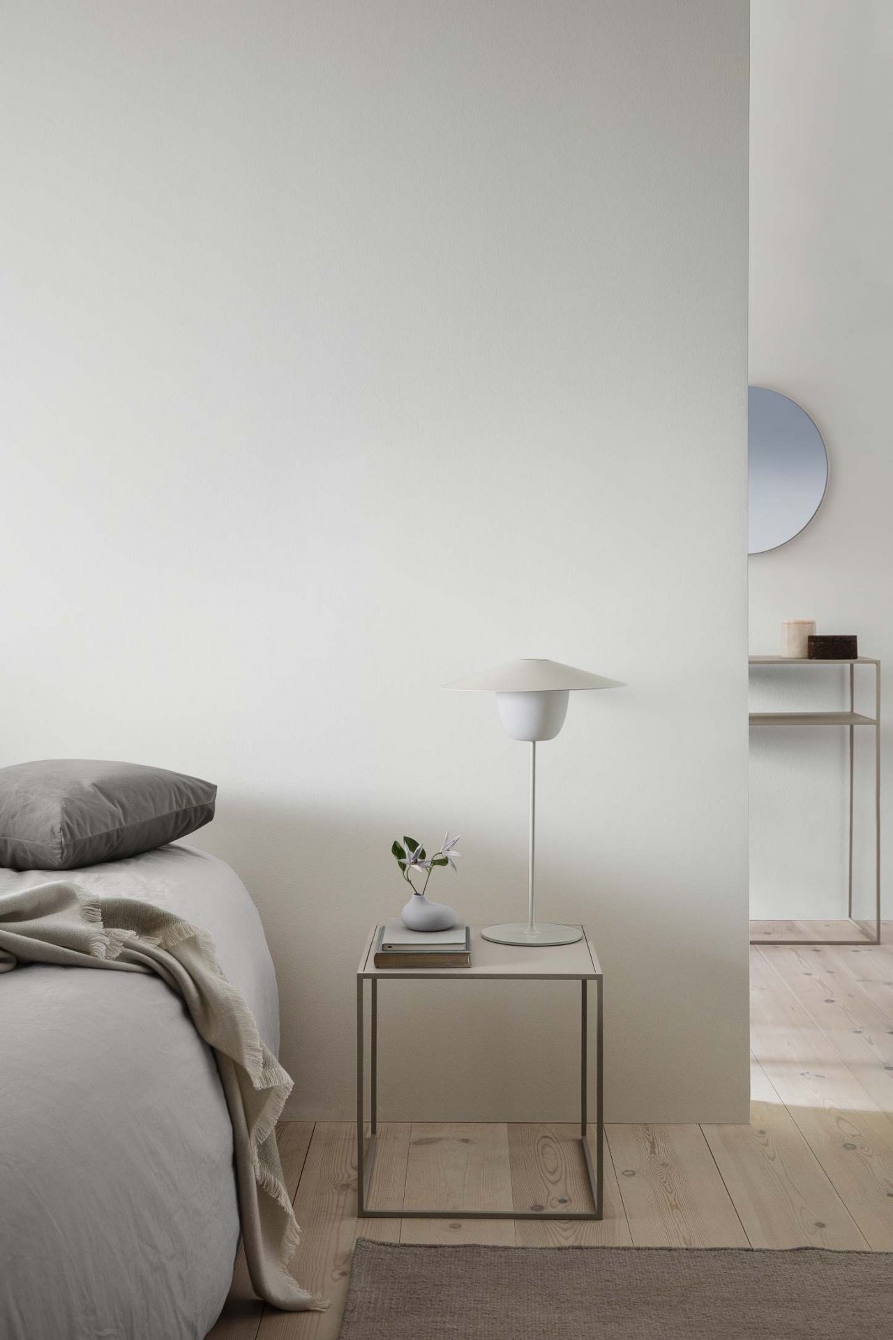 Ani Mobile LED table lamp White Blomus SINGLE PIECES Ani Mobile LED table lamp White Blomus SINGLE PIECES
