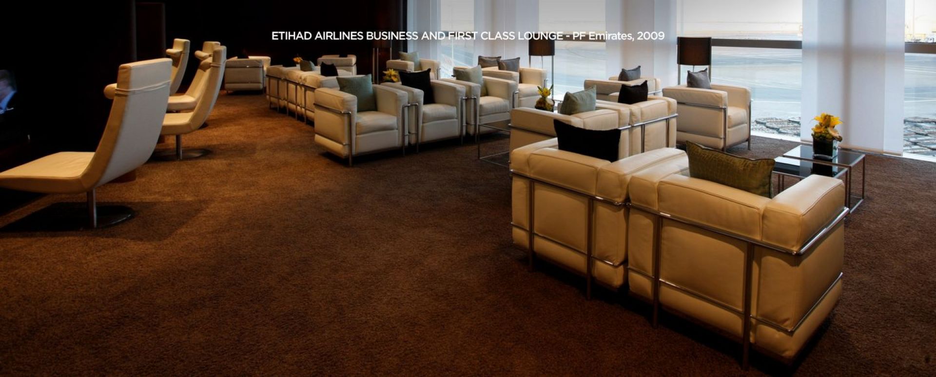 2 Fauteuil Grand Confort Petit Modèle Armchair Cassina