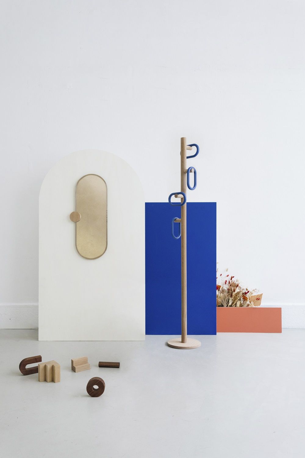 Fernand Coat Stand Hartô Oak / Black