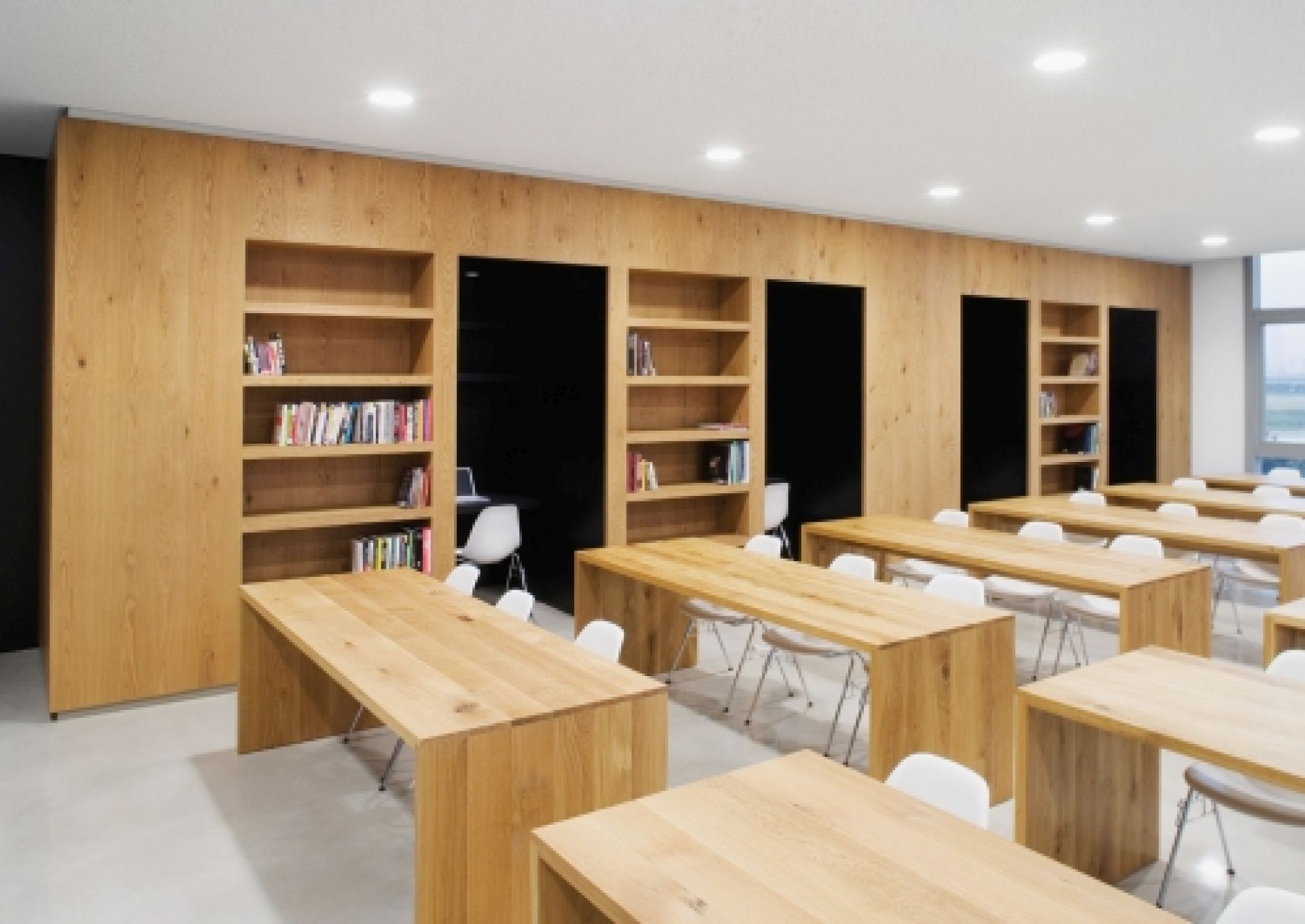 TA01 Ponte Table e15