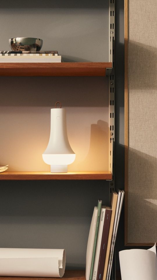 Tomoshi Portable rechargeable lamp / table lamp Louis Poulsen