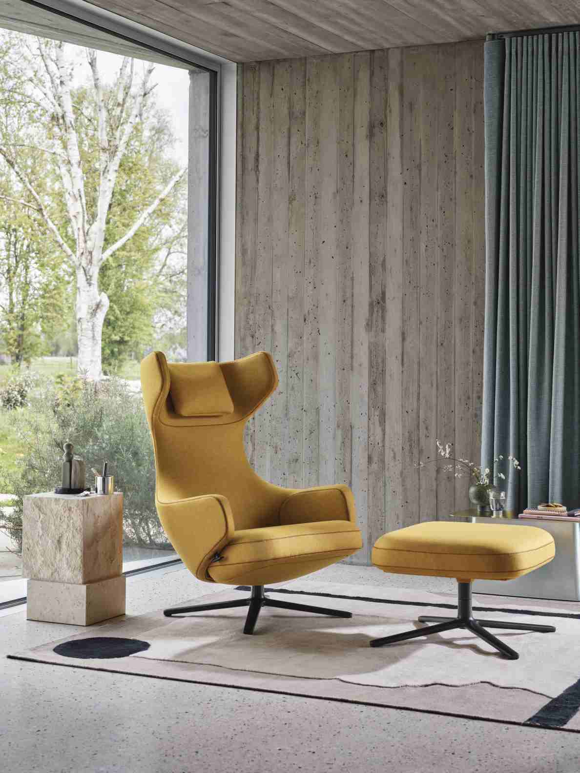 Grand Repos Armchair + Ottoman Vitra Polished Nubia Ivory / Pearl