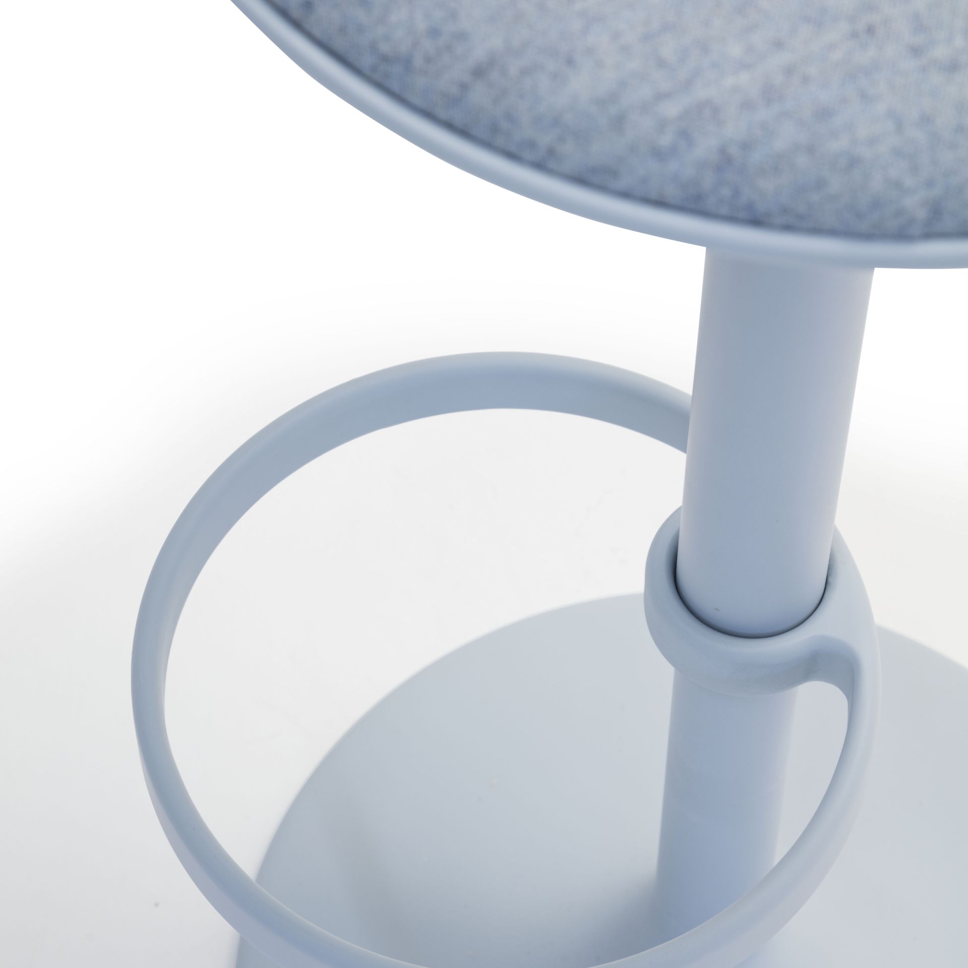 Hula BQ2971 bar stool Andreu World 