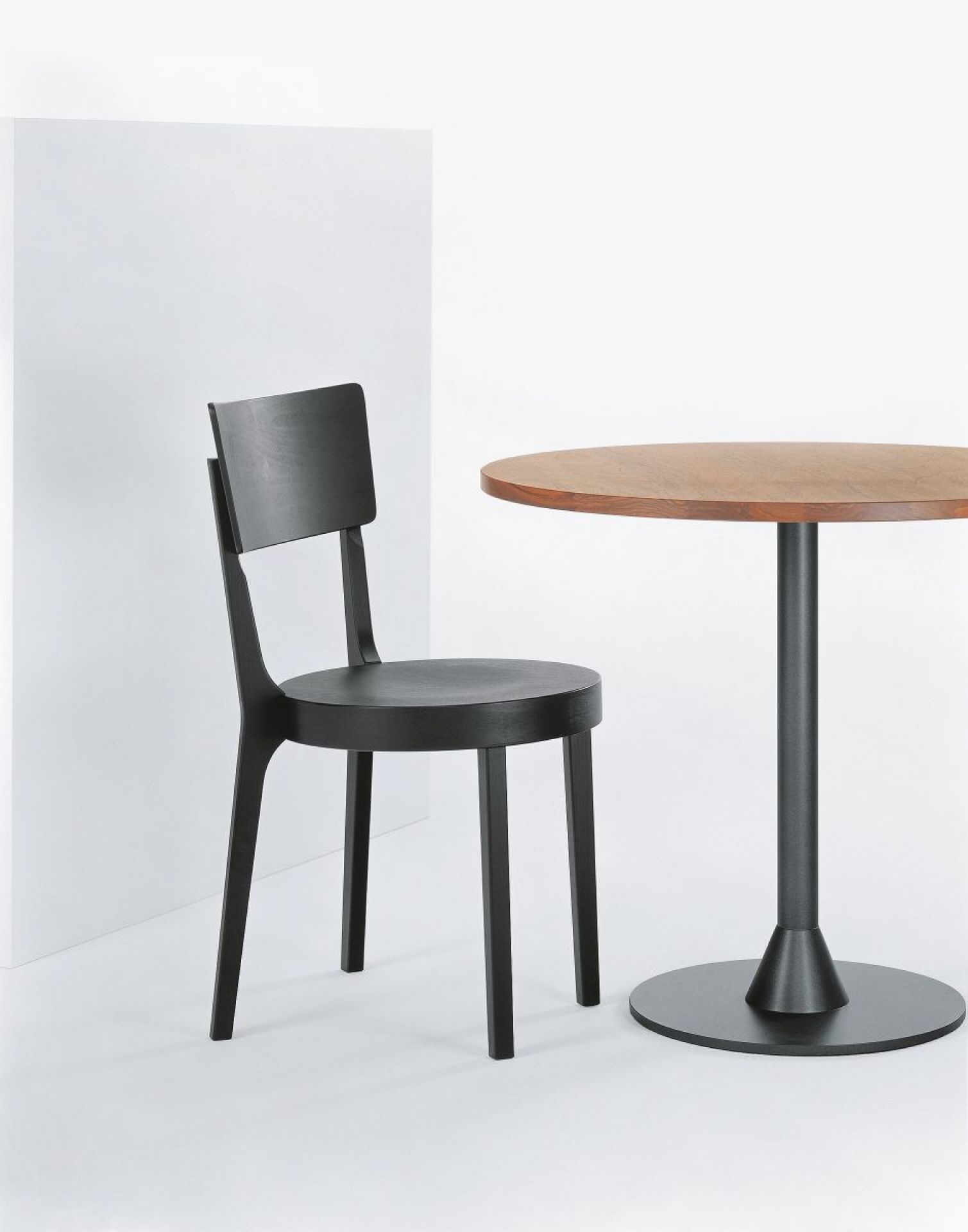 Punto Chair Girsberger