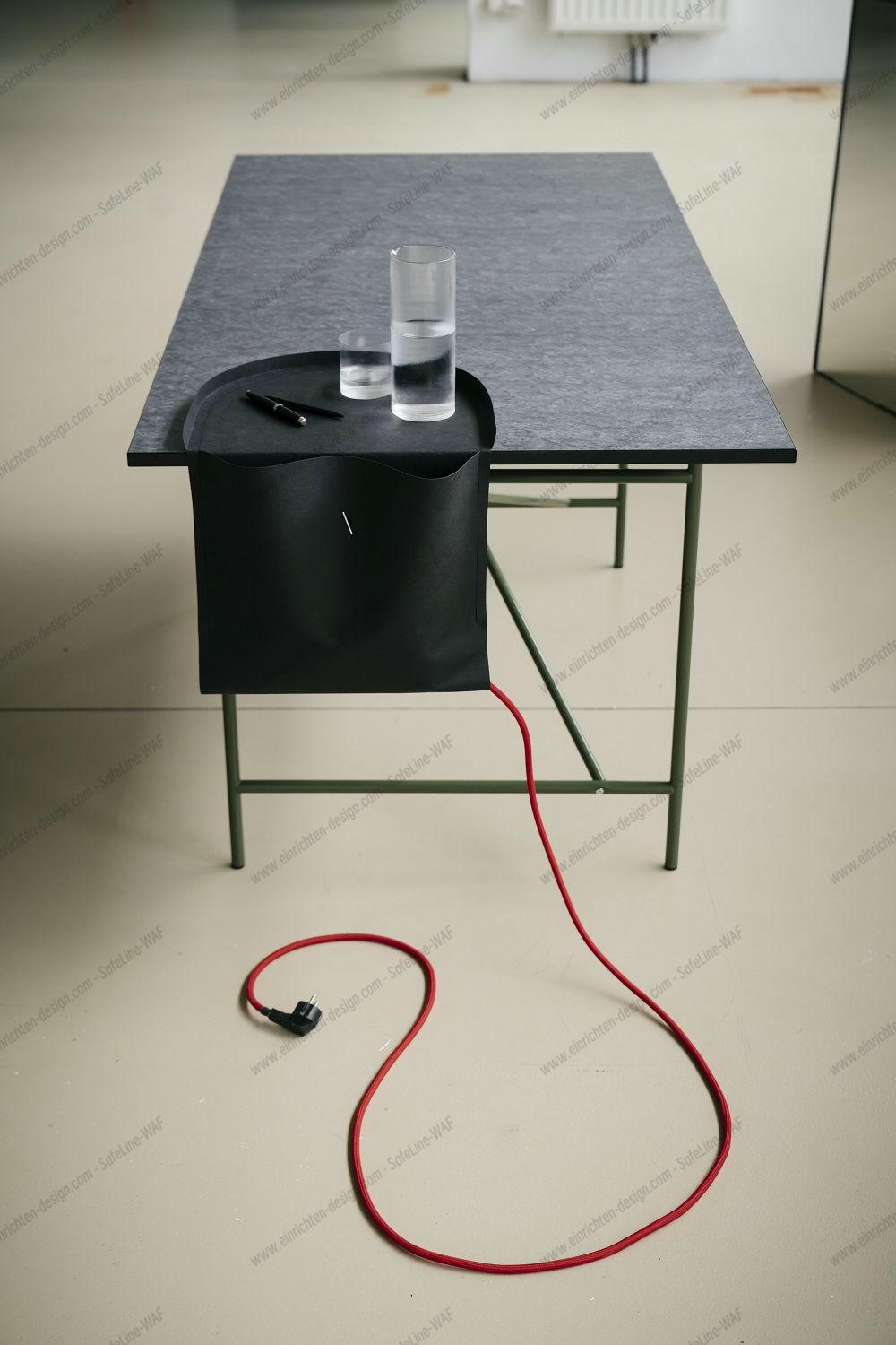 Salto Paper furniture / Organizer Richard Lampert