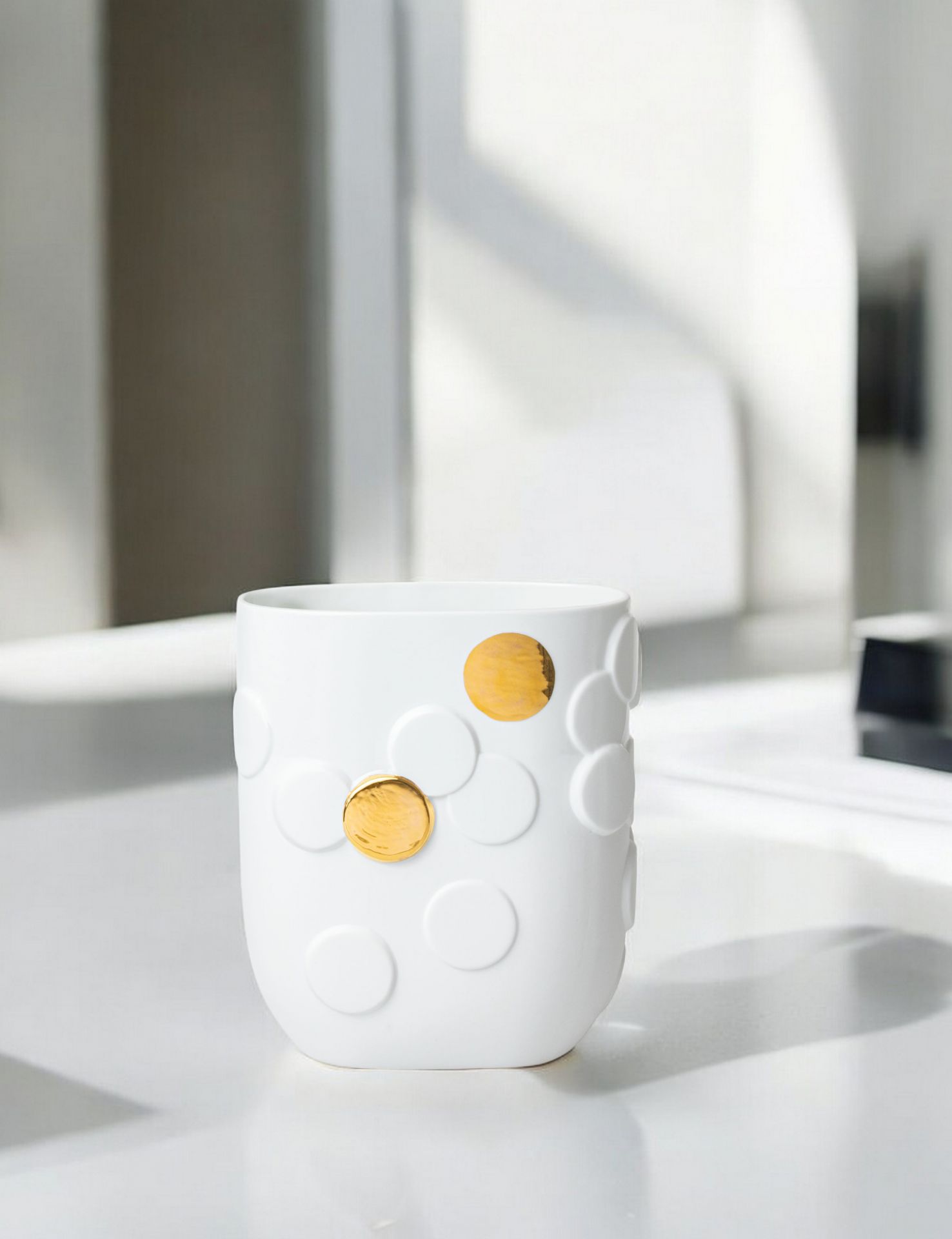 Golden dot vase Räder