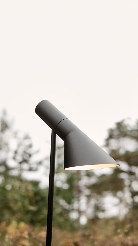 AJ Garden Bollard Light Long Louis Poulsen