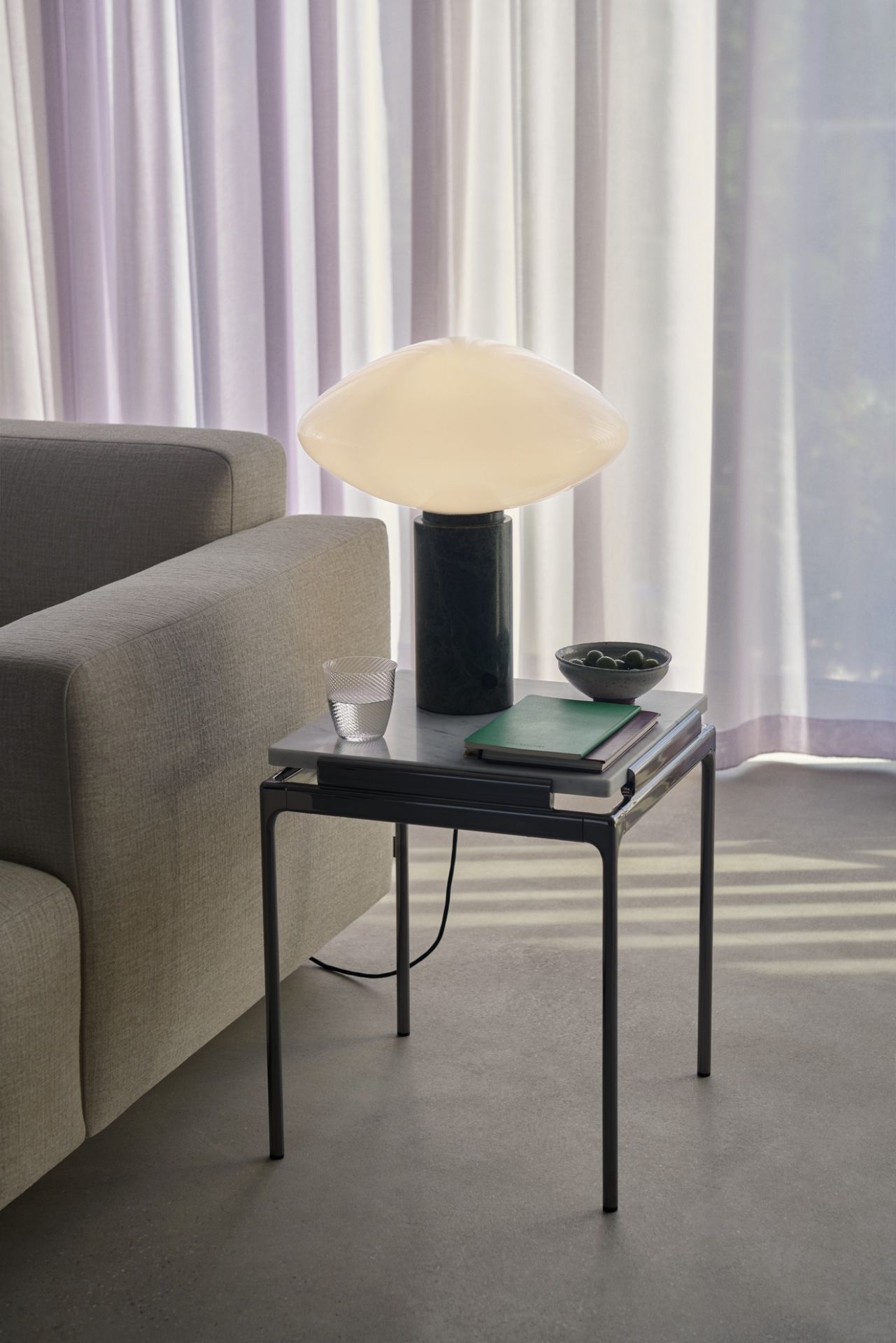 Sett LN11 Side table AndTradition