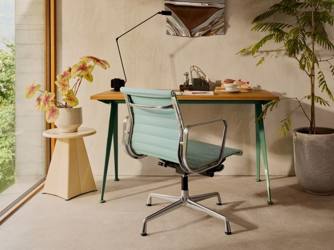 Aluminium Chair EA 131 / EA131 Chair Vitra