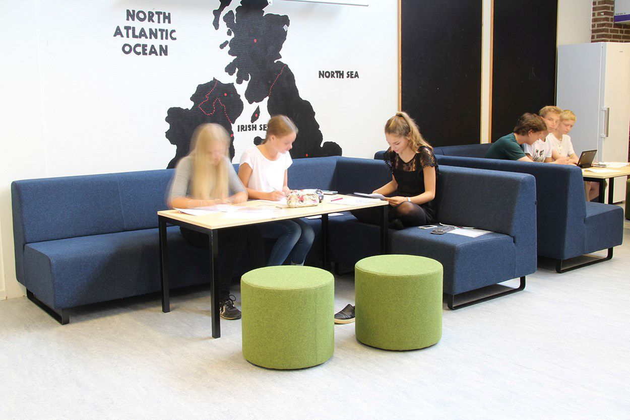 point POP 900 pouf stool Bejot